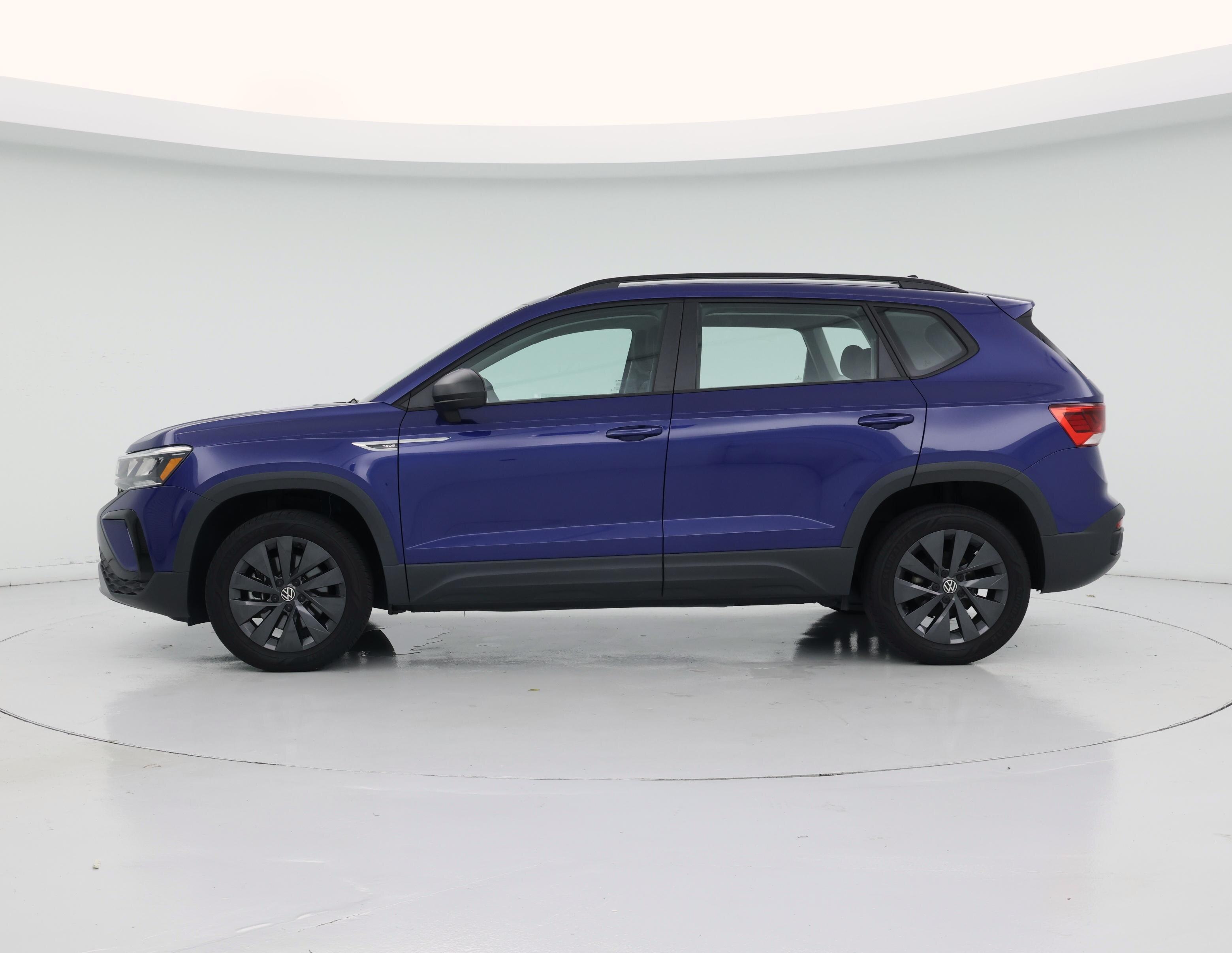 Thumbnail: 2022 Volkswagen Taos - 3
