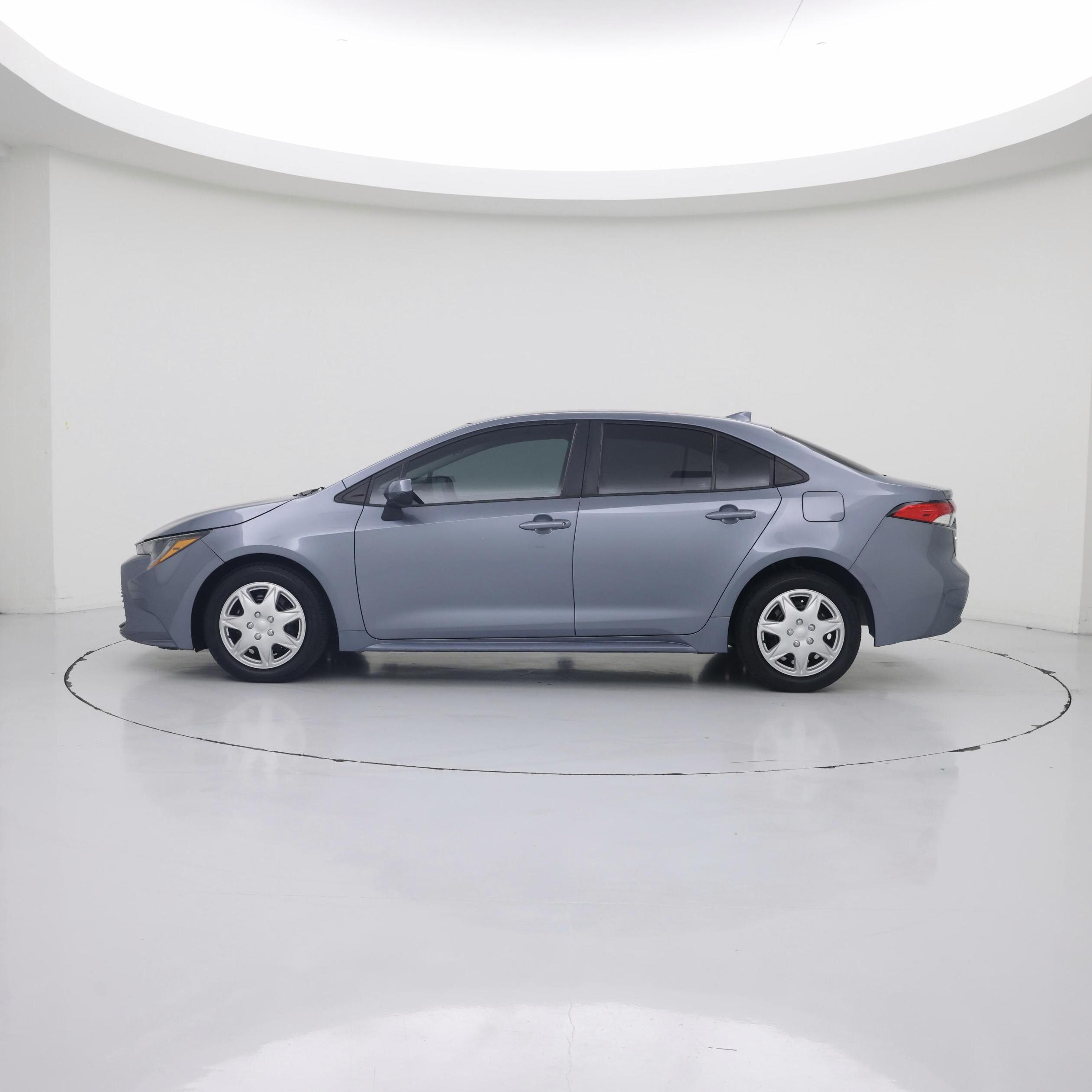Thumbnail: 2023 Toyota Corolla - 3
