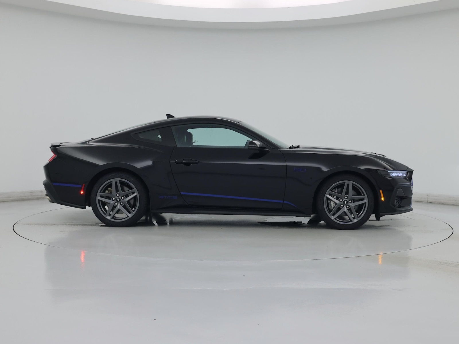 2025 Ford Mustang GT Premium - Photo 8