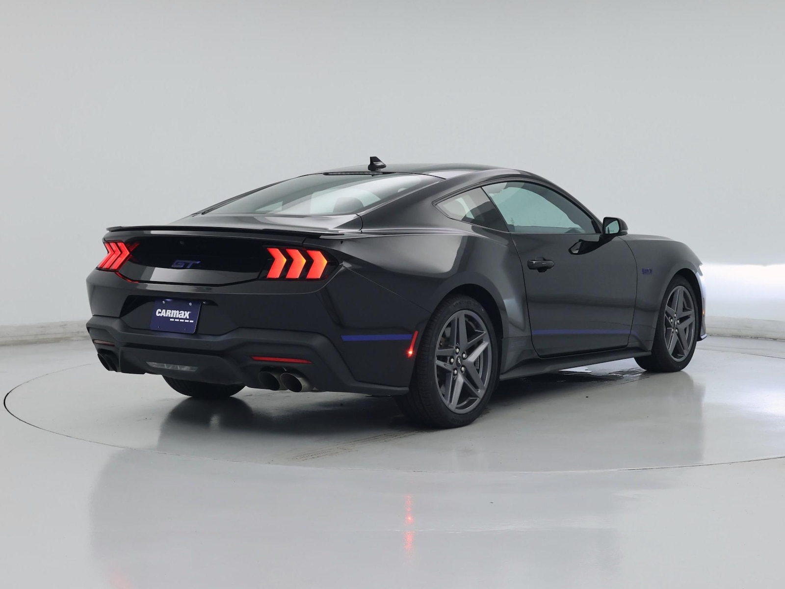 2025 Ford Mustang GT Premium - Photo 9