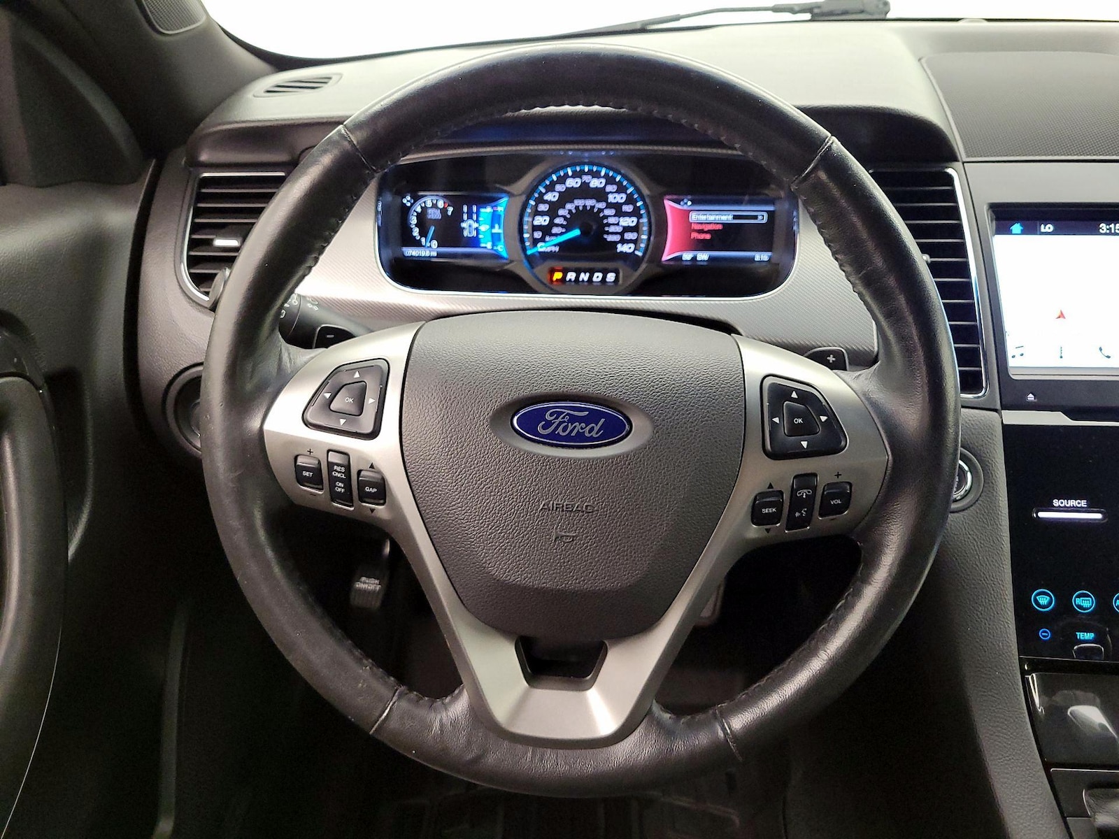 2017 Ford Taurus SHO - Photo 11
