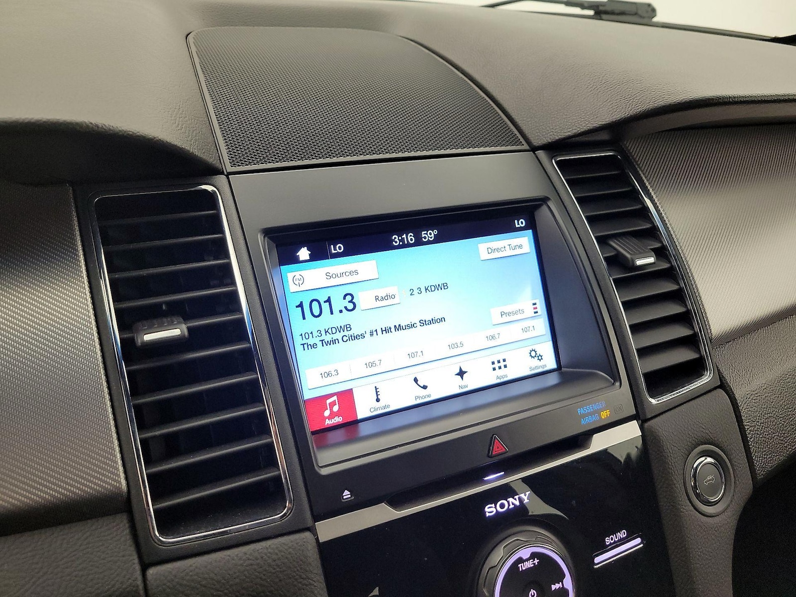 2017 Ford Taurus SHO - Photo 17