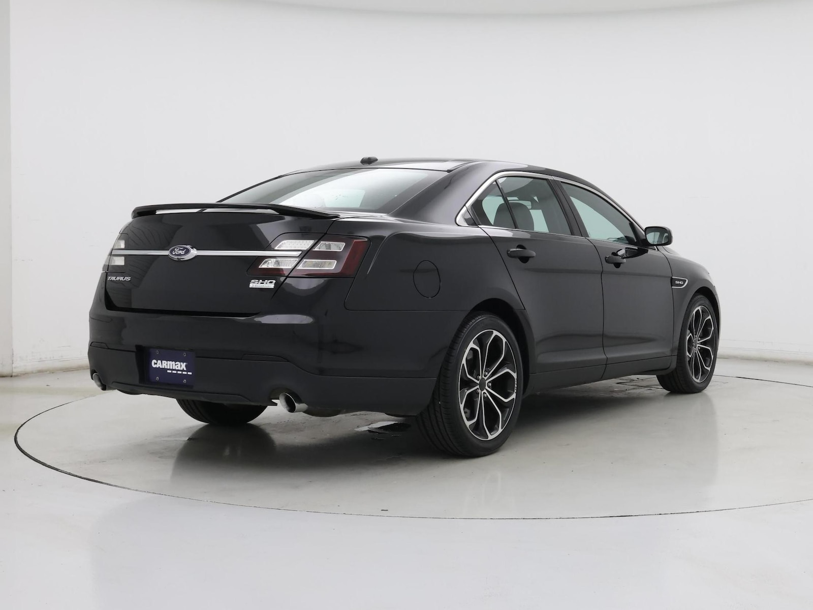 2017 Ford Taurus SHO - Photo 9