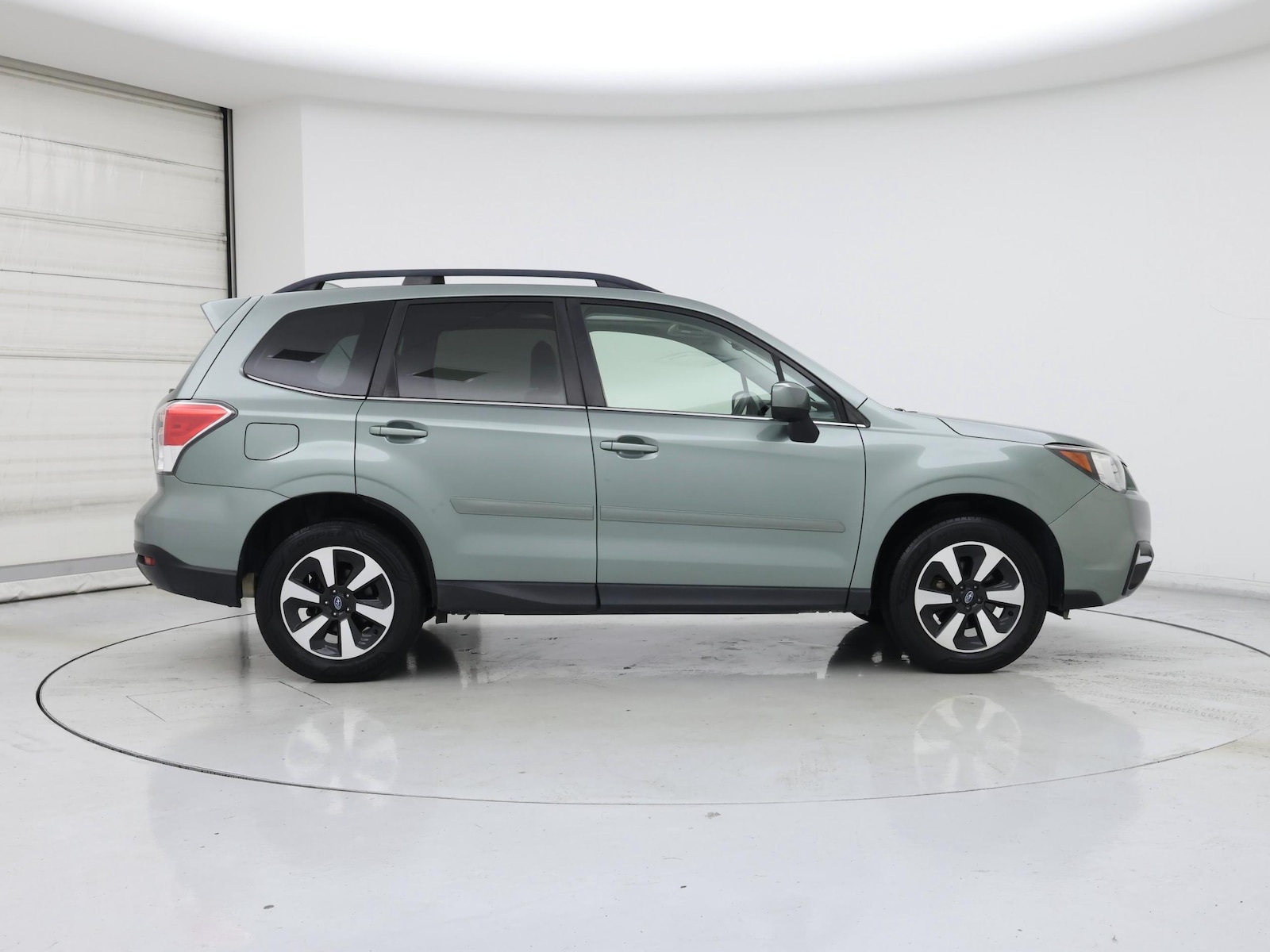 2017 Subaru Forester Limited - Photo 8