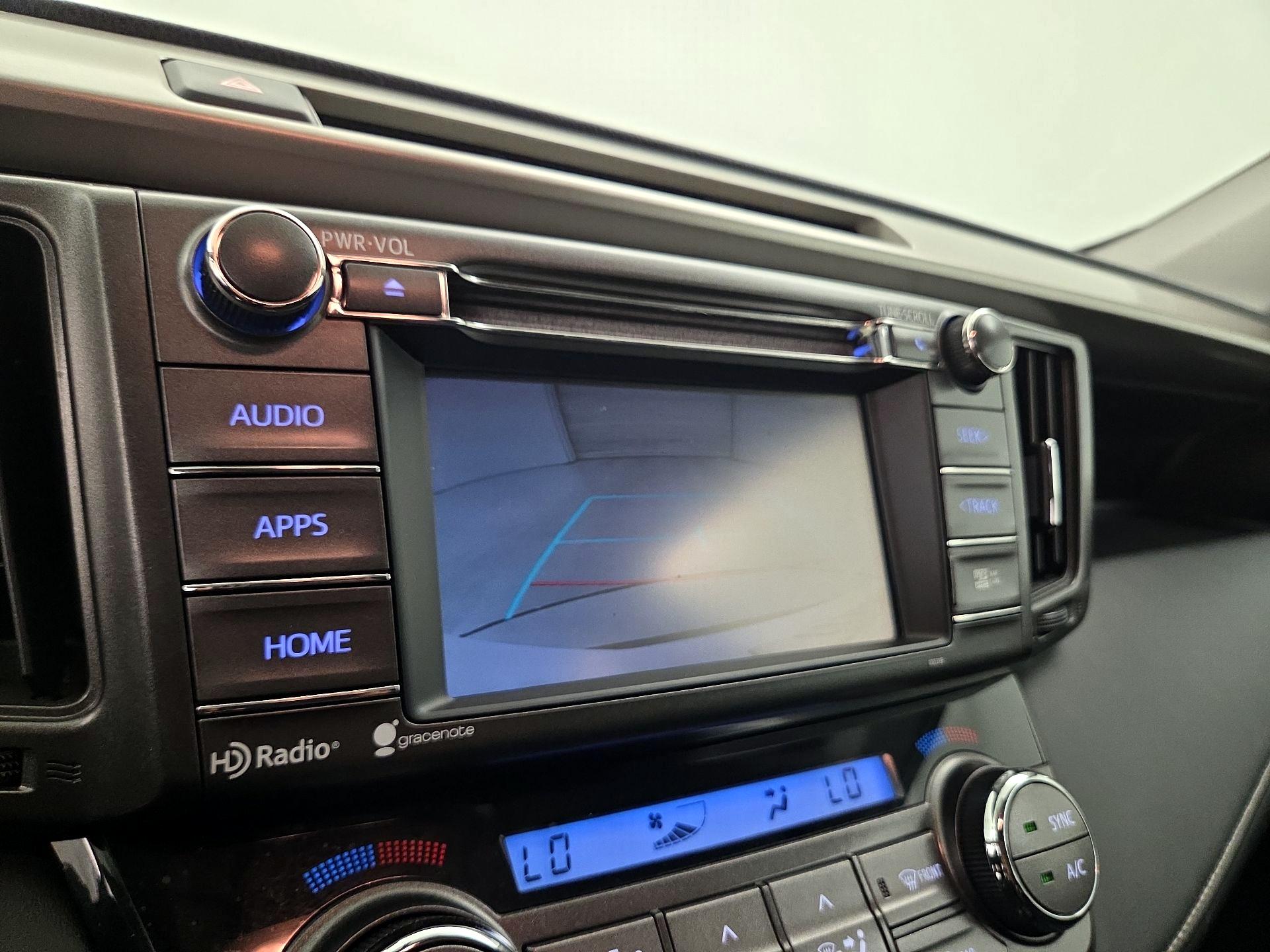 Thumbnail: 2015 Toyota RAV4 - 14
