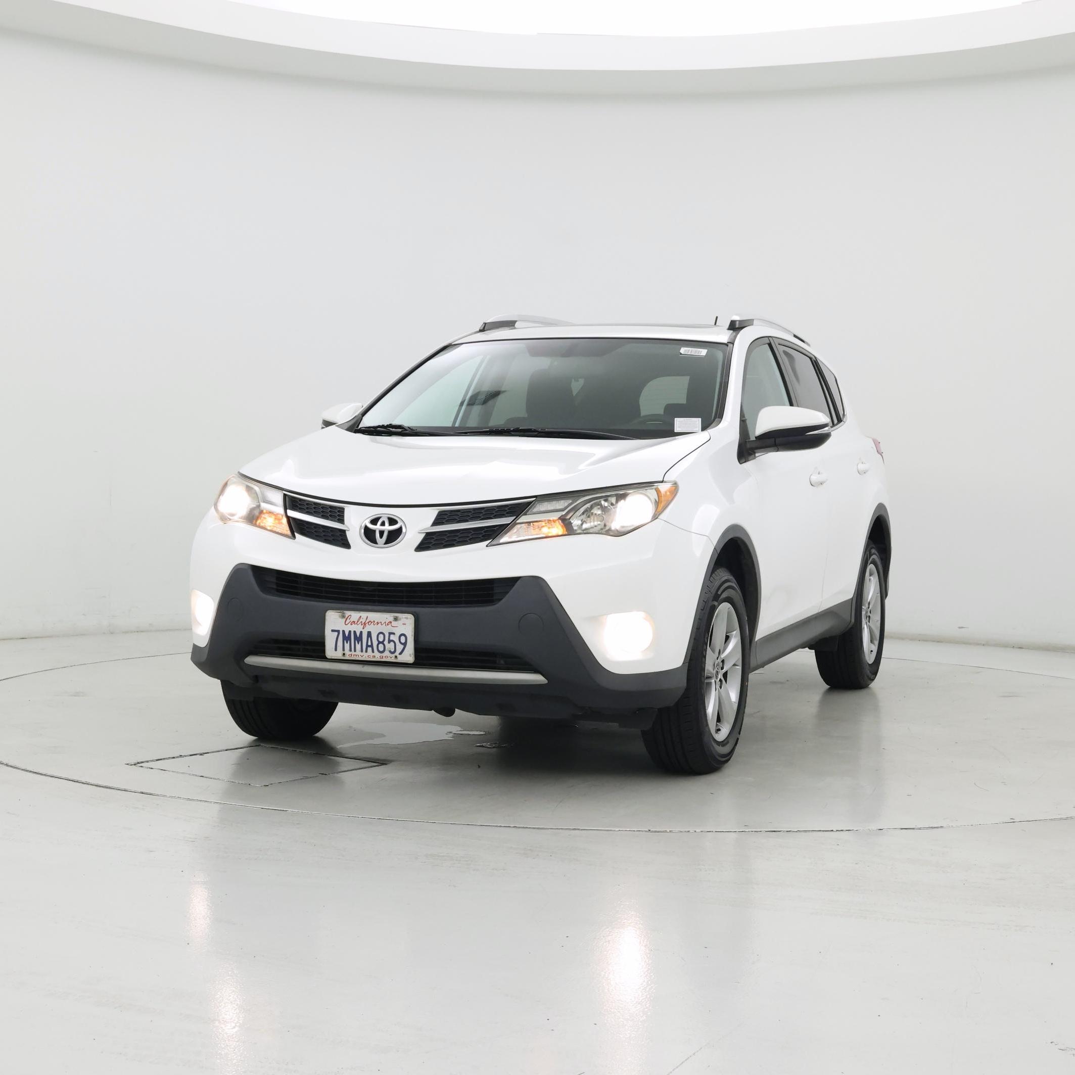 Thumbnail: 2015 Toyota RAV4 - 4