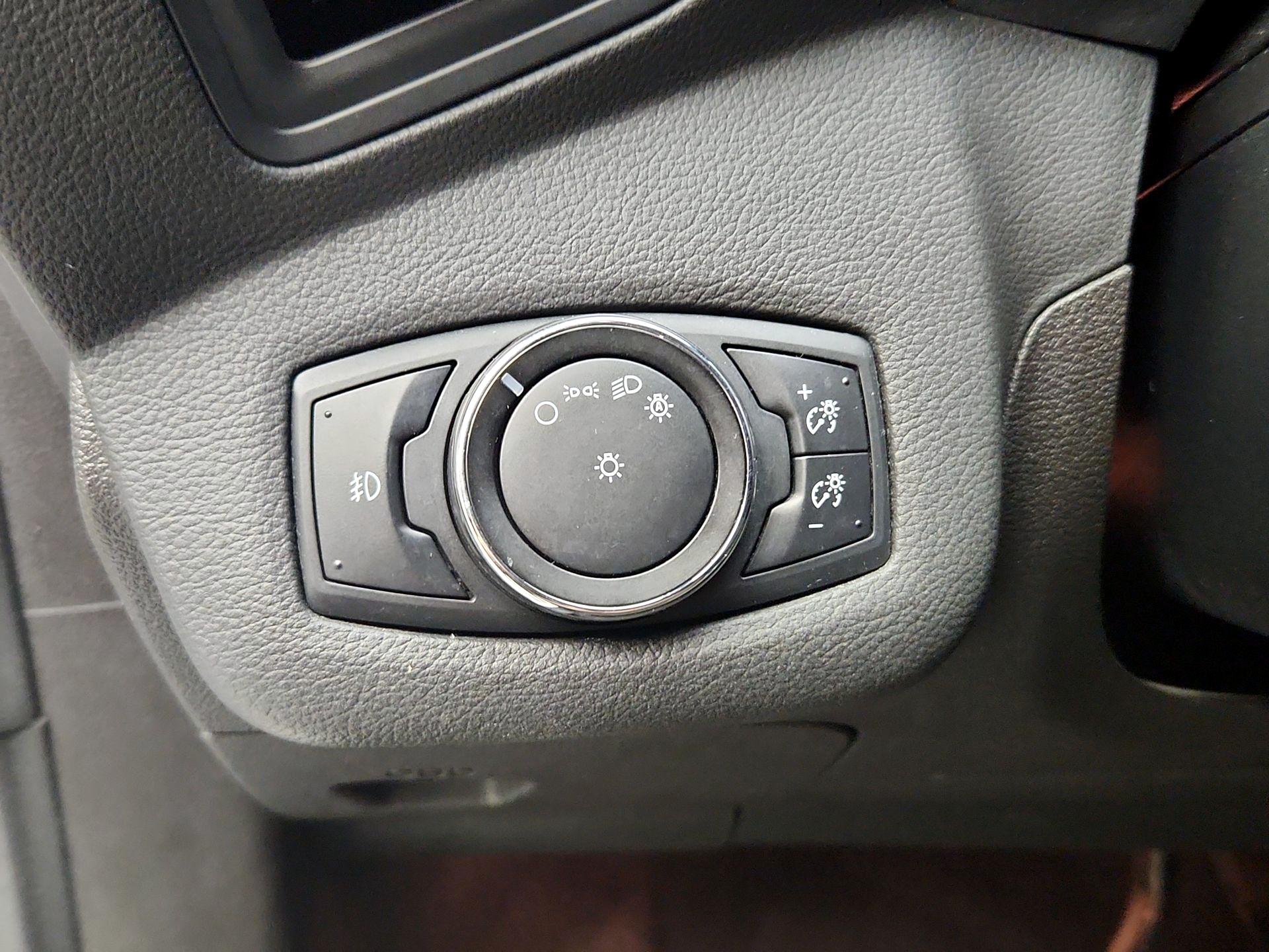 Thumbnail: 2014 Ford Escape - 11