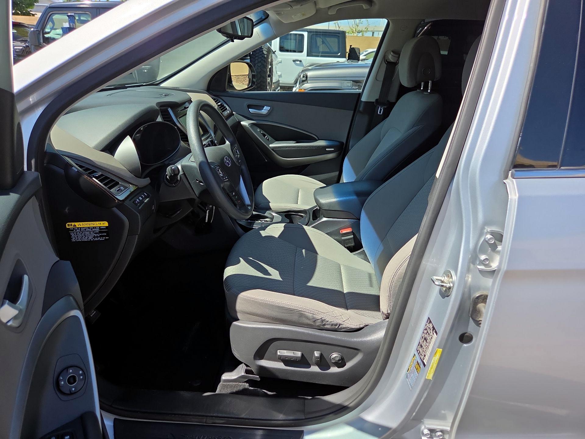 Thumbnail: 2018 Hyundai Santa Fe - 9