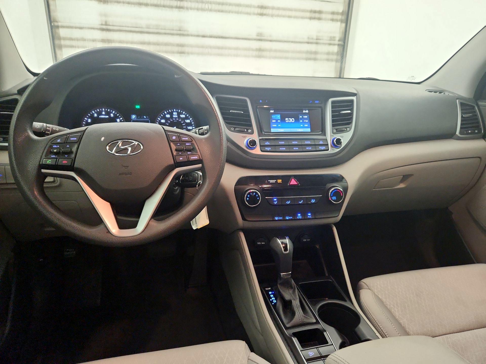Thumbnail: 2017 Hyundai Tucson - 9