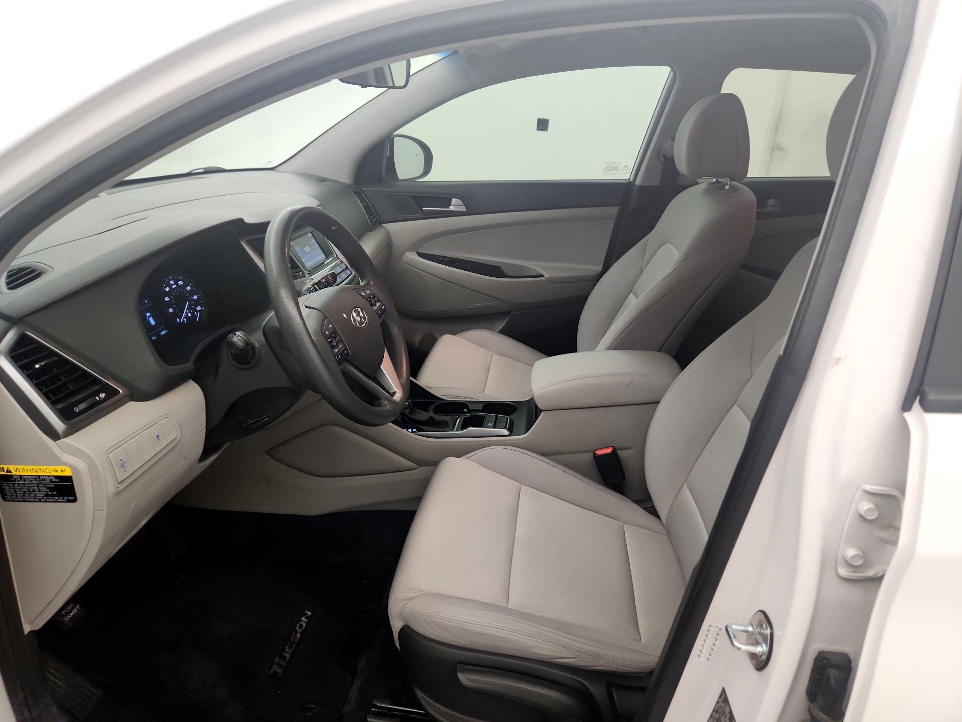 Thumbnail: 2017 Hyundai Tucson - 11