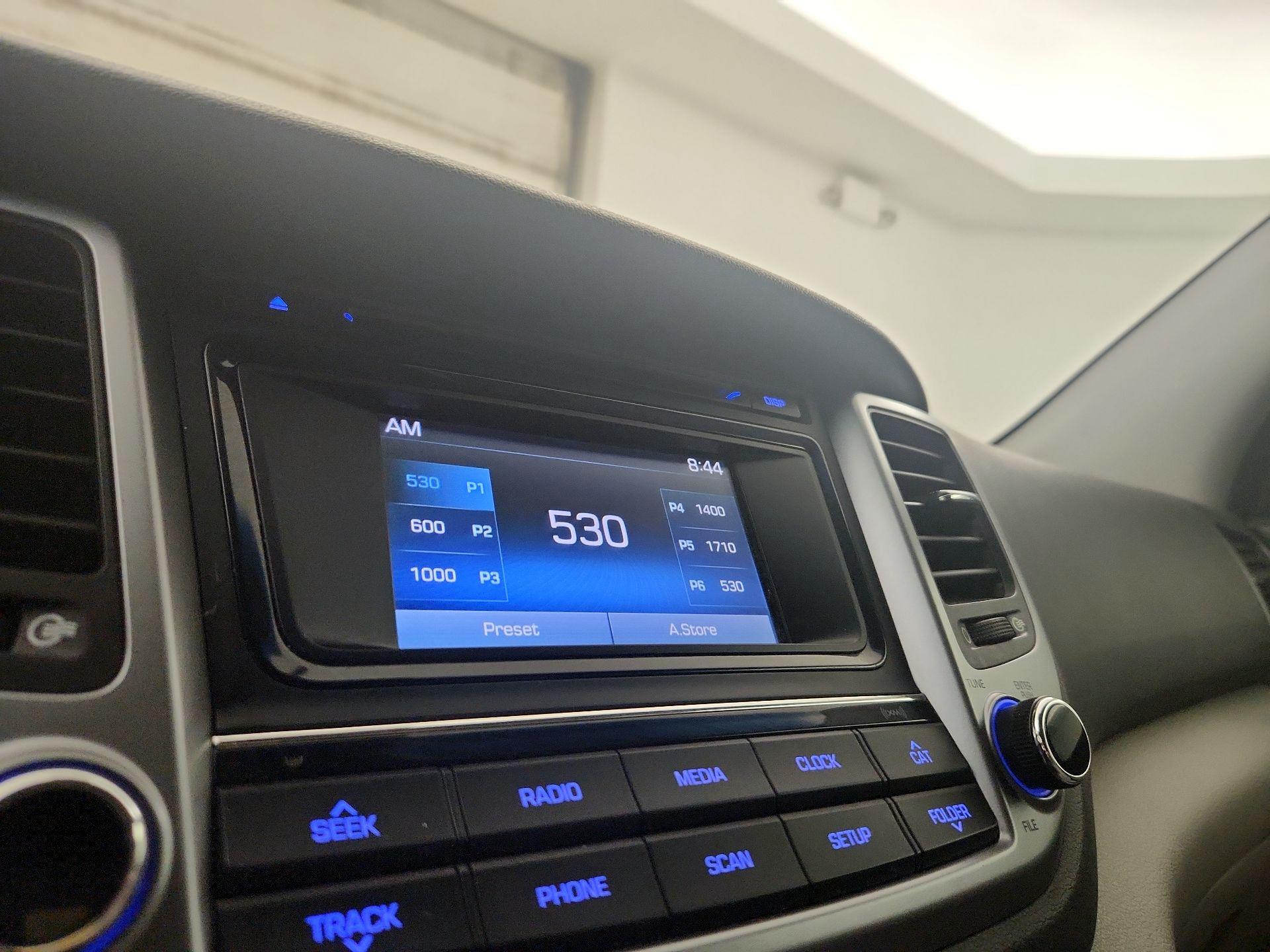 Thumbnail: 2017 Hyundai Tucson - 15