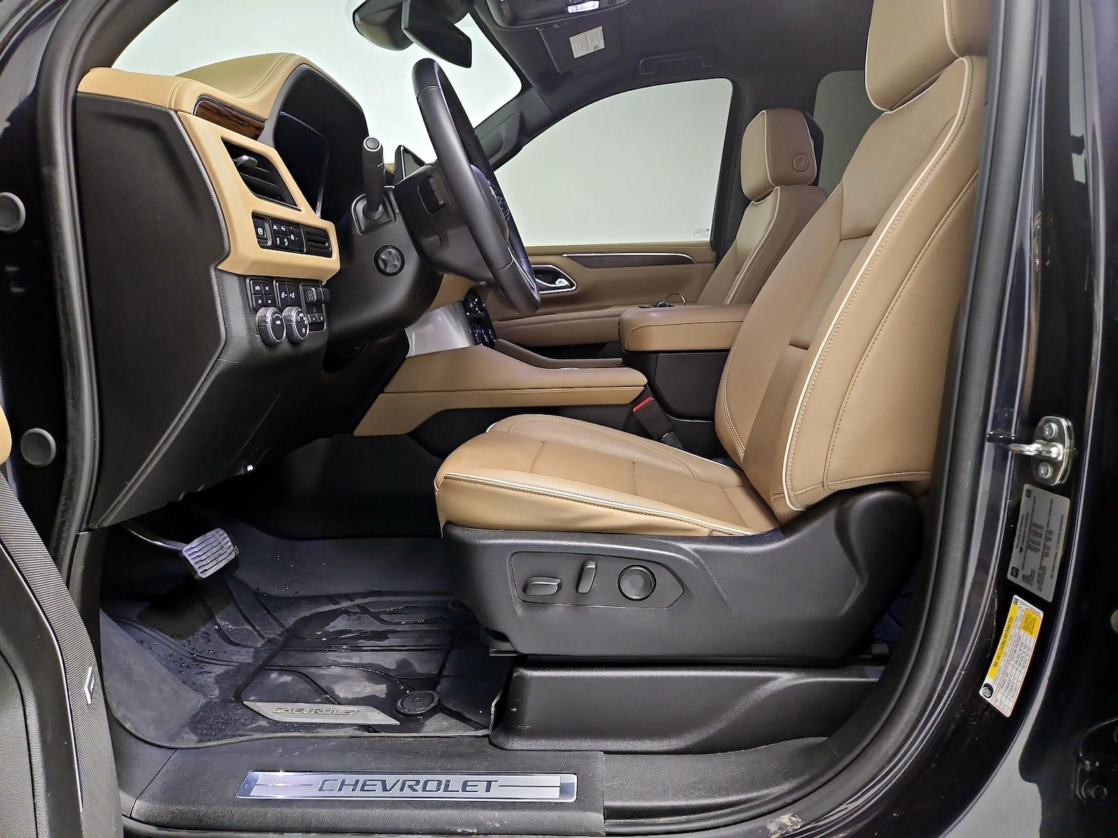 2024 Chevrolet Suburban Premier - Photo 12
