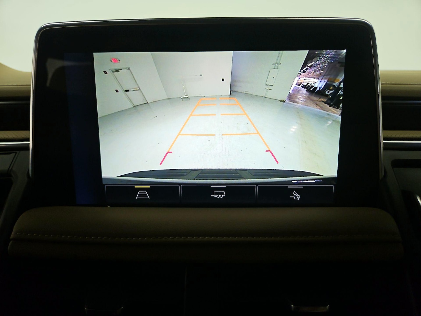 2024 Chevrolet Suburban Premier - Photo 15