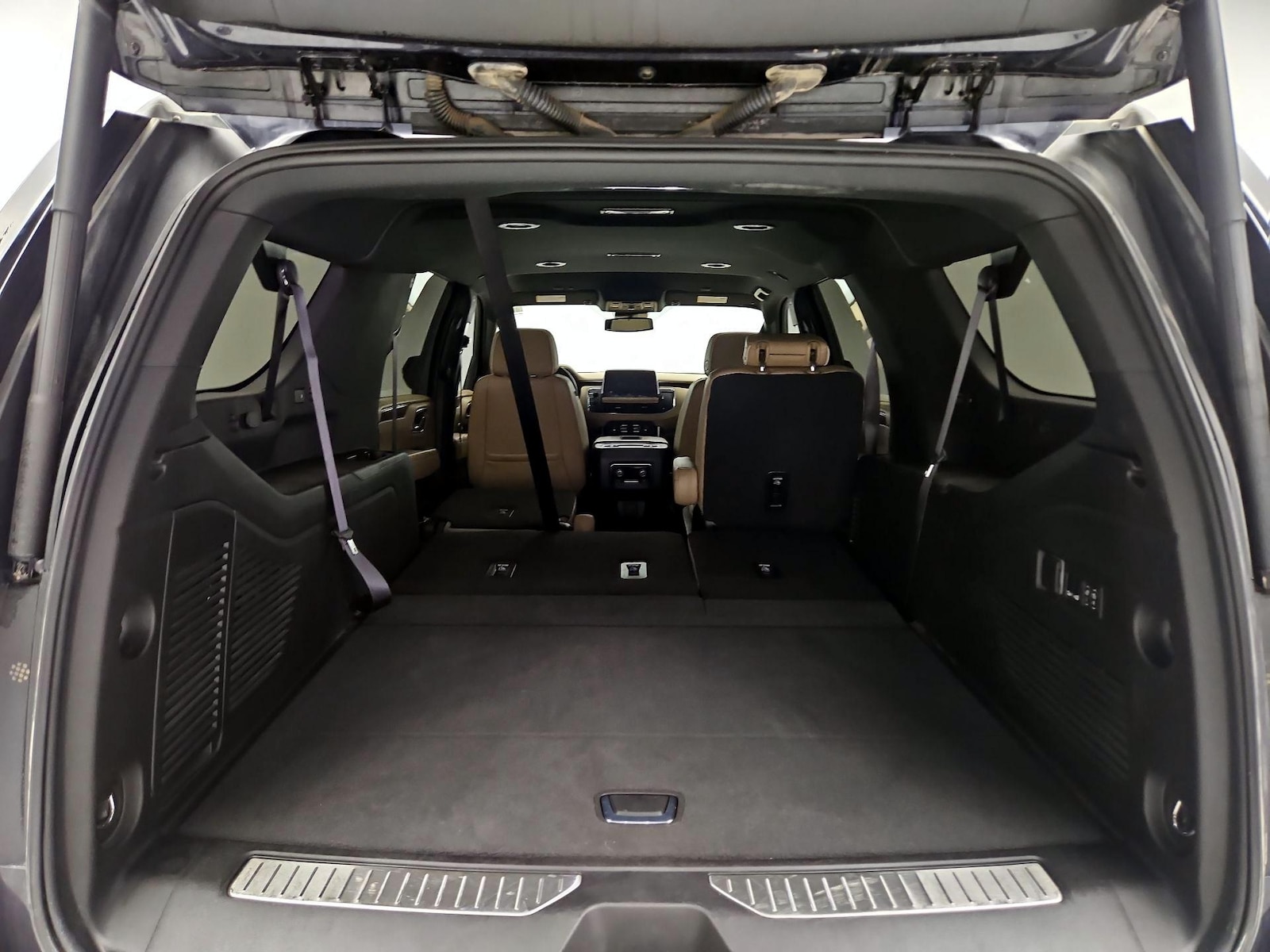 2024 Chevrolet Suburban Premier - Photo 23