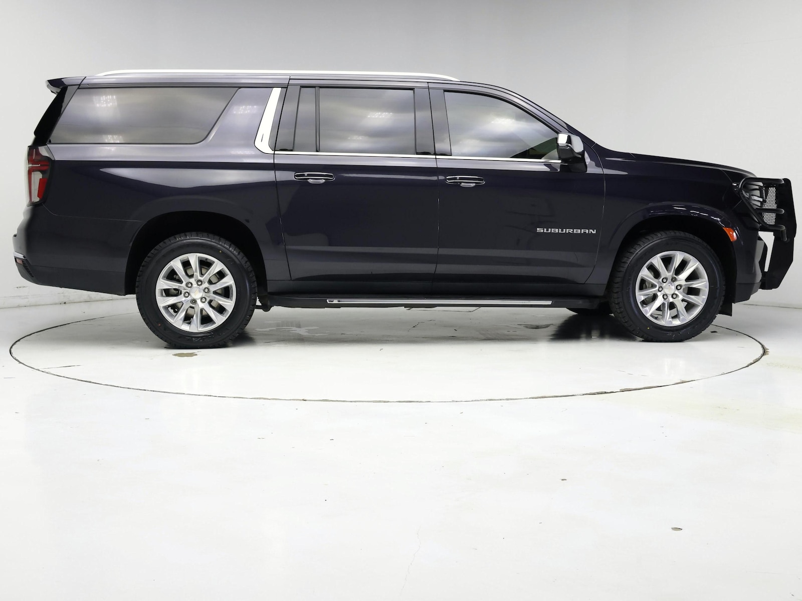 2024 Chevrolet Suburban Premier - Photo 8