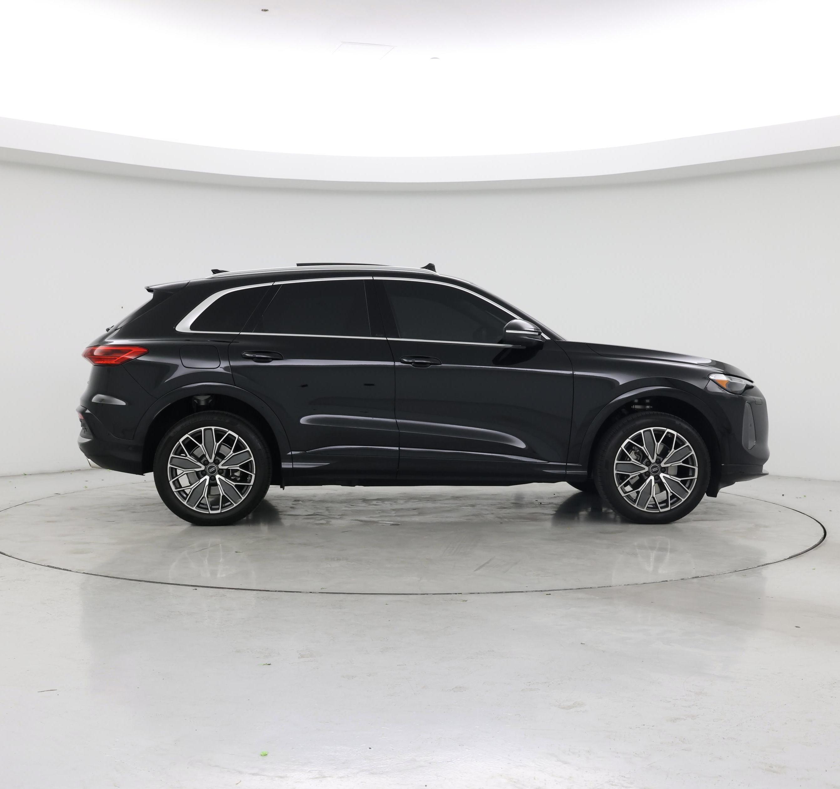 Thumbnail: 2025 Audi Q5 - 7
