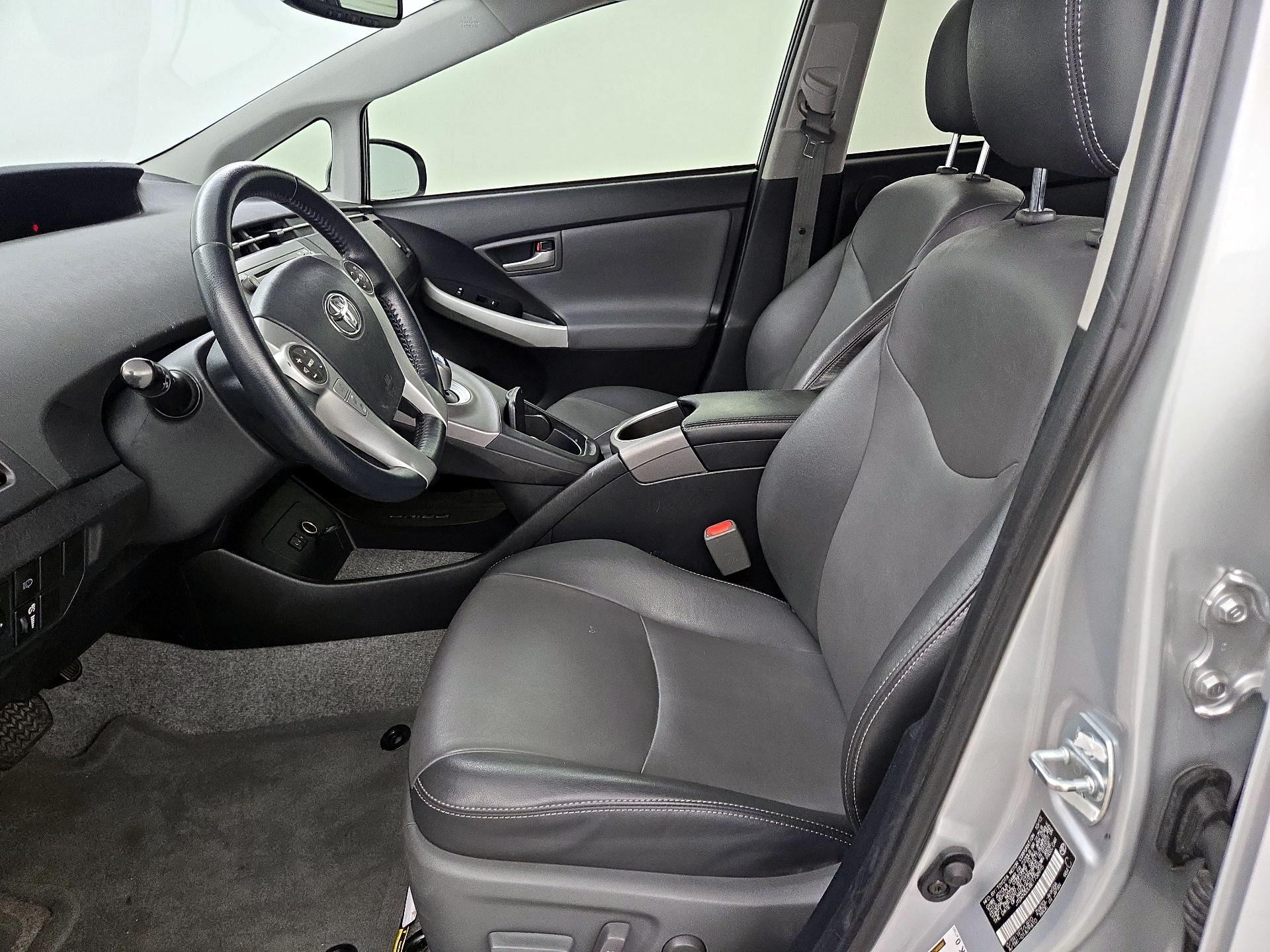 Thumbnail: 2014 Toyota Prius - 11