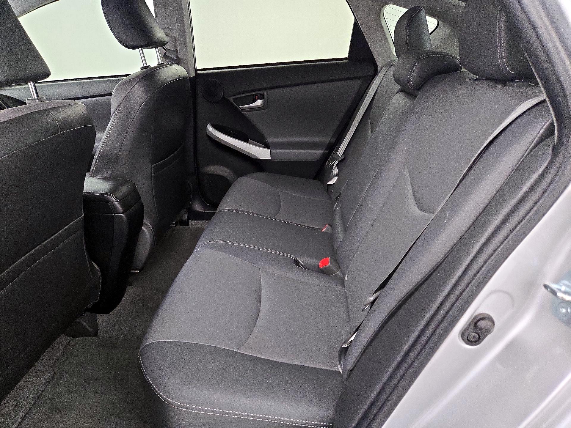 Thumbnail: 2014 Toyota Prius - 19