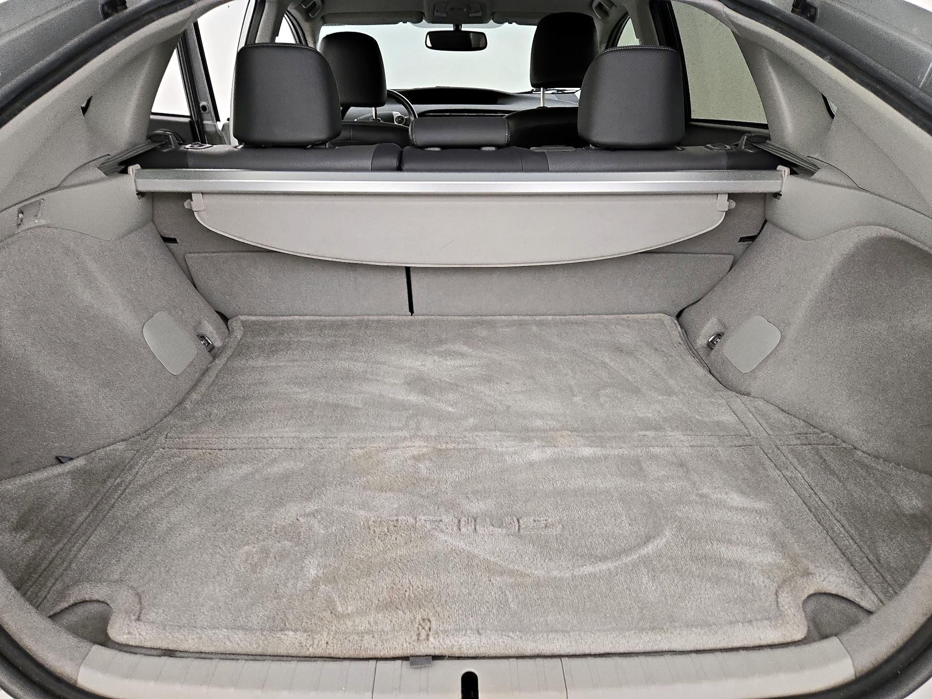 Thumbnail: 2014 Toyota Prius - 20