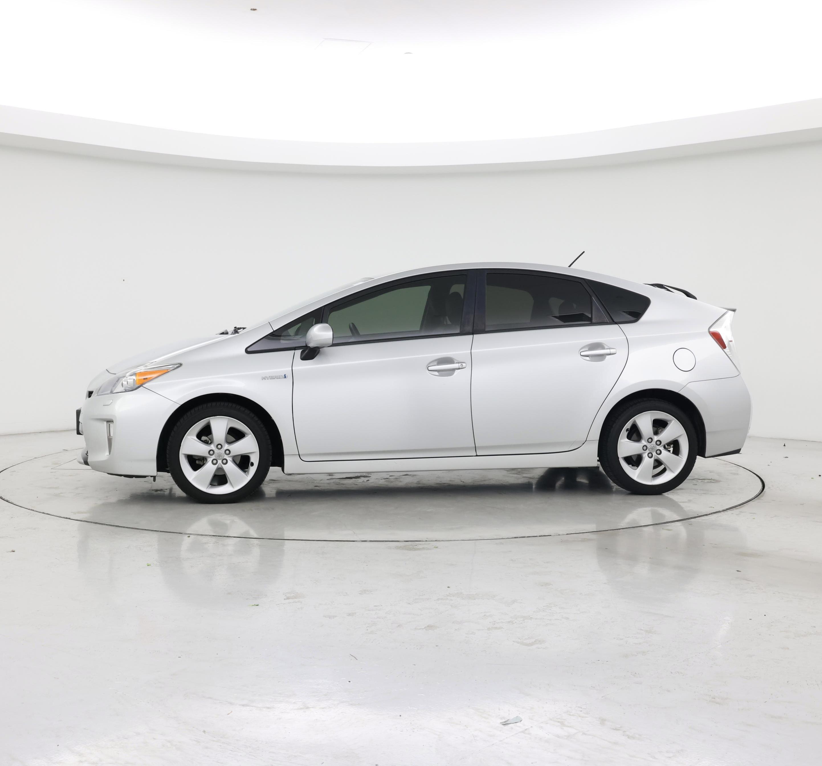 Thumbnail: 2014 Toyota Prius - 3