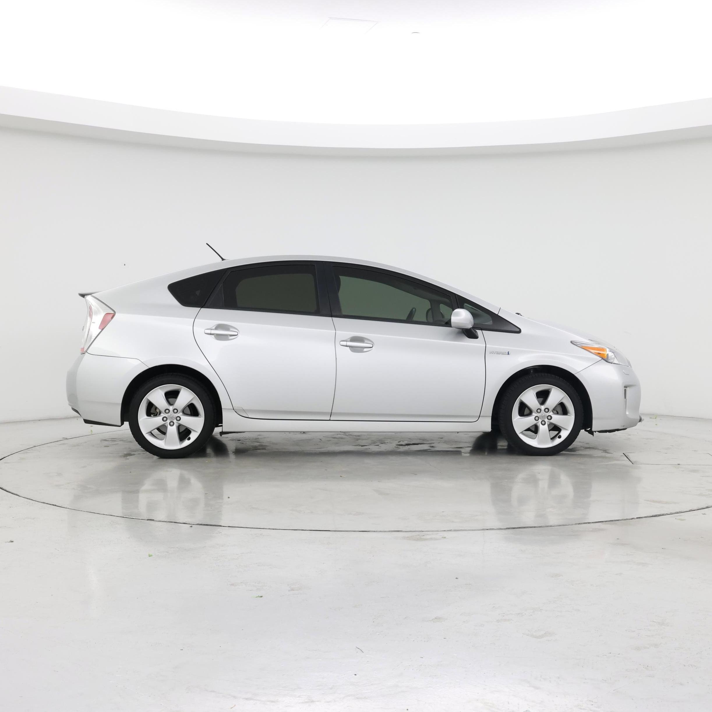 Thumbnail: 2014 Toyota Prius - 7