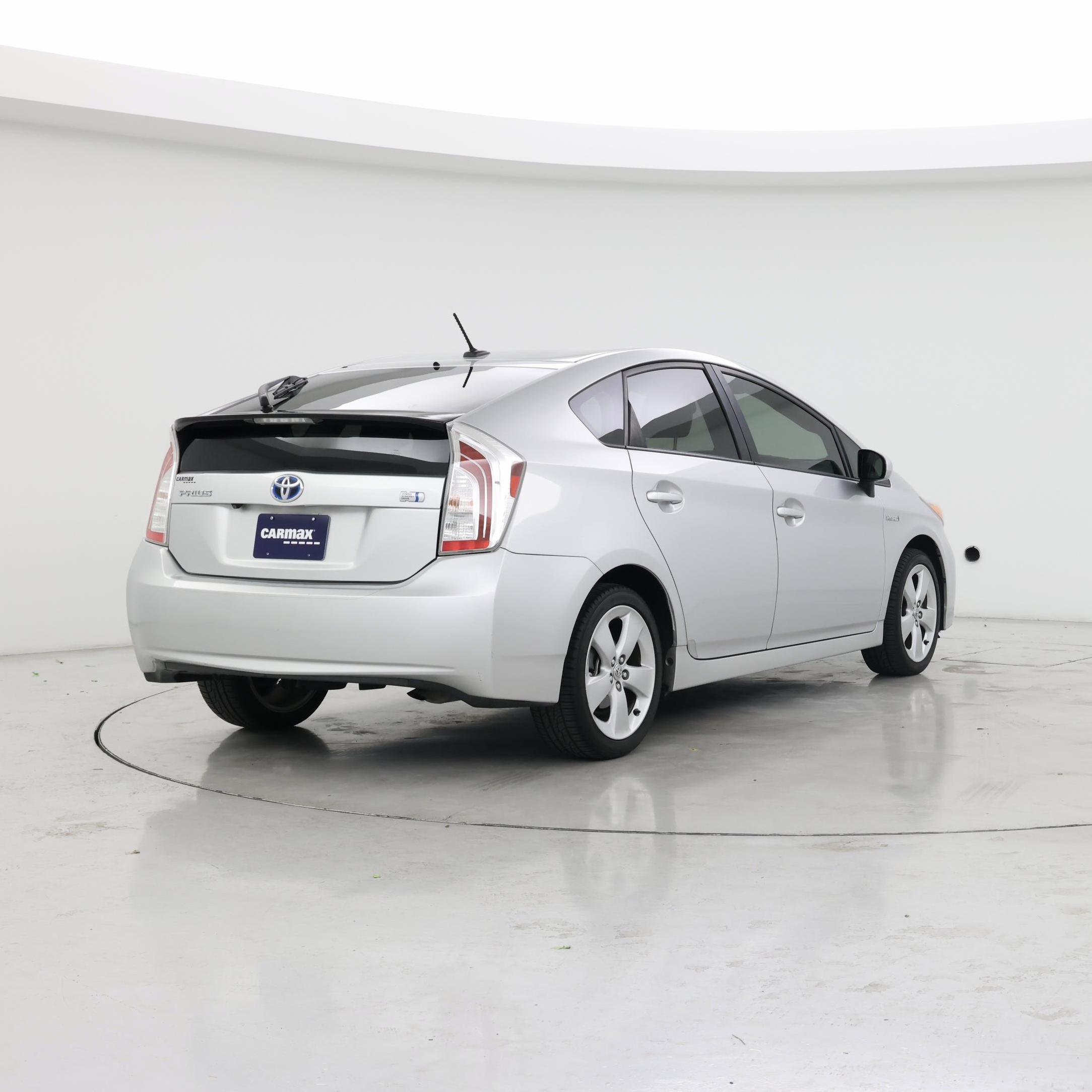 Thumbnail: 2014 Toyota Prius - 8