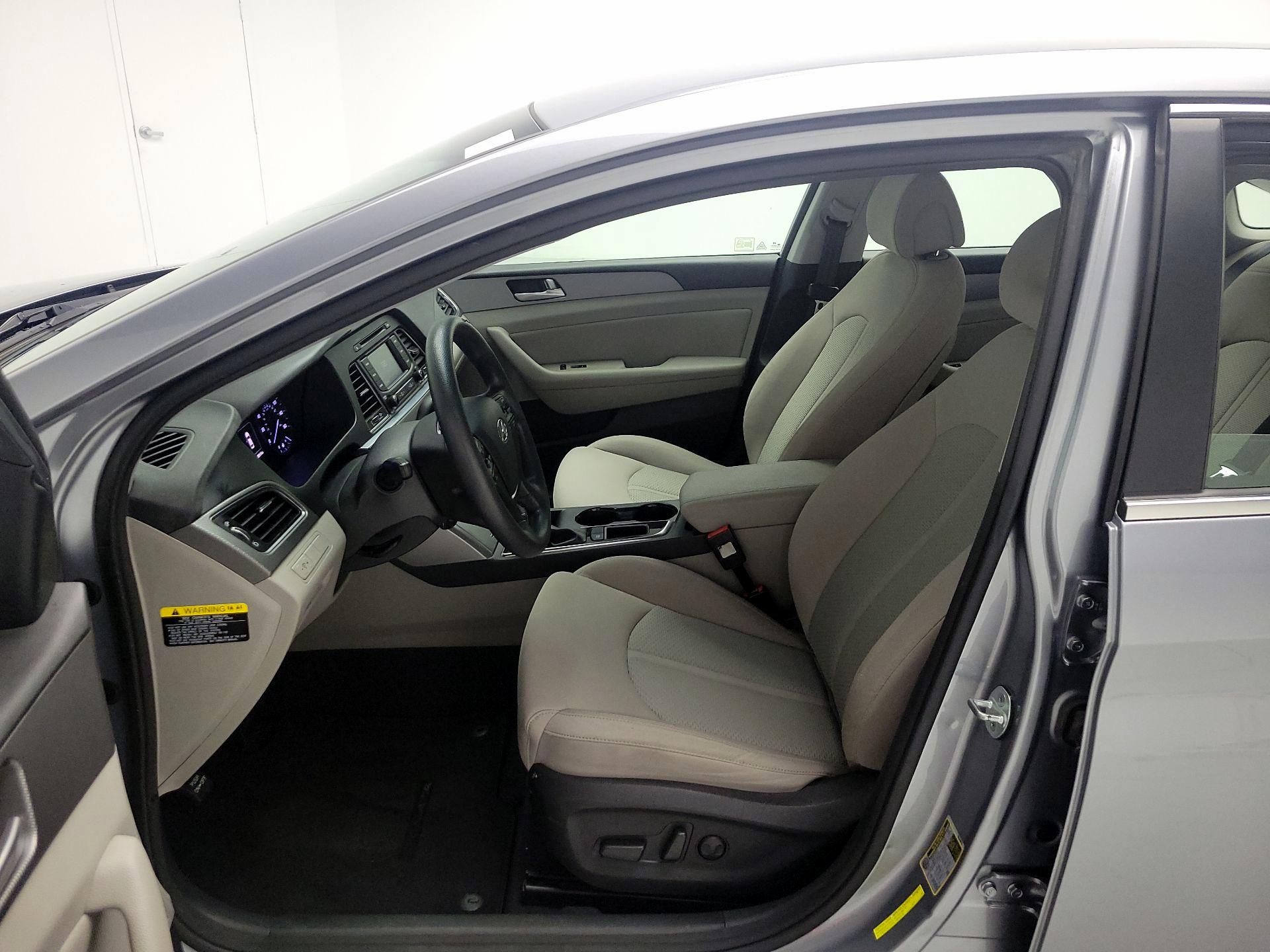 Thumbnail: 2015 Hyundai Sonata - 11