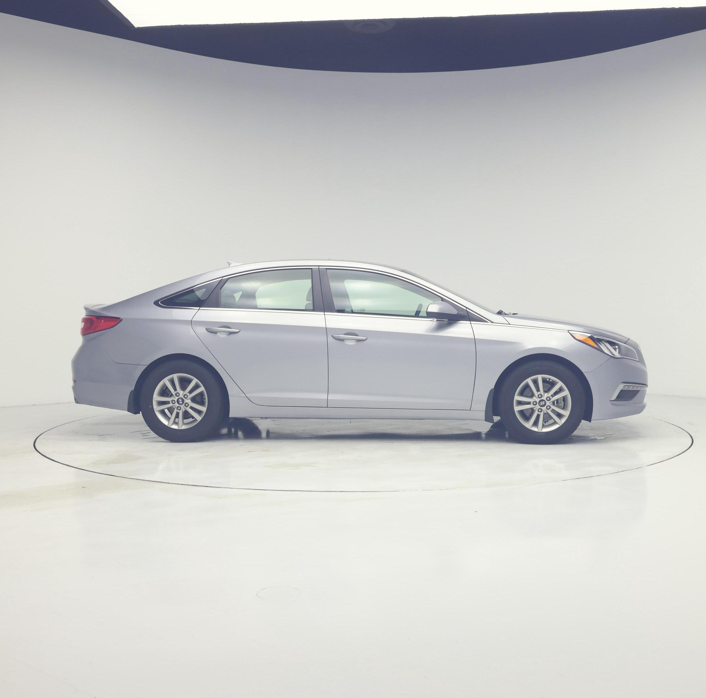 Thumbnail: 2015 Hyundai Sonata - 7