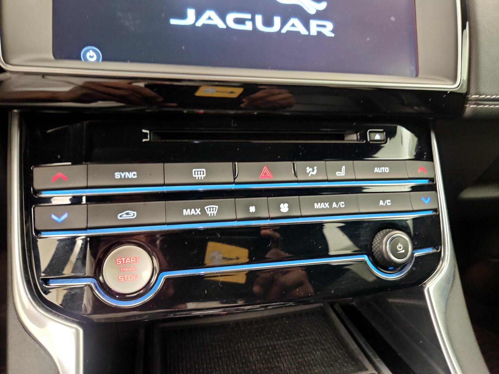 Thumbnail: 2017 Jaguar XE - 17