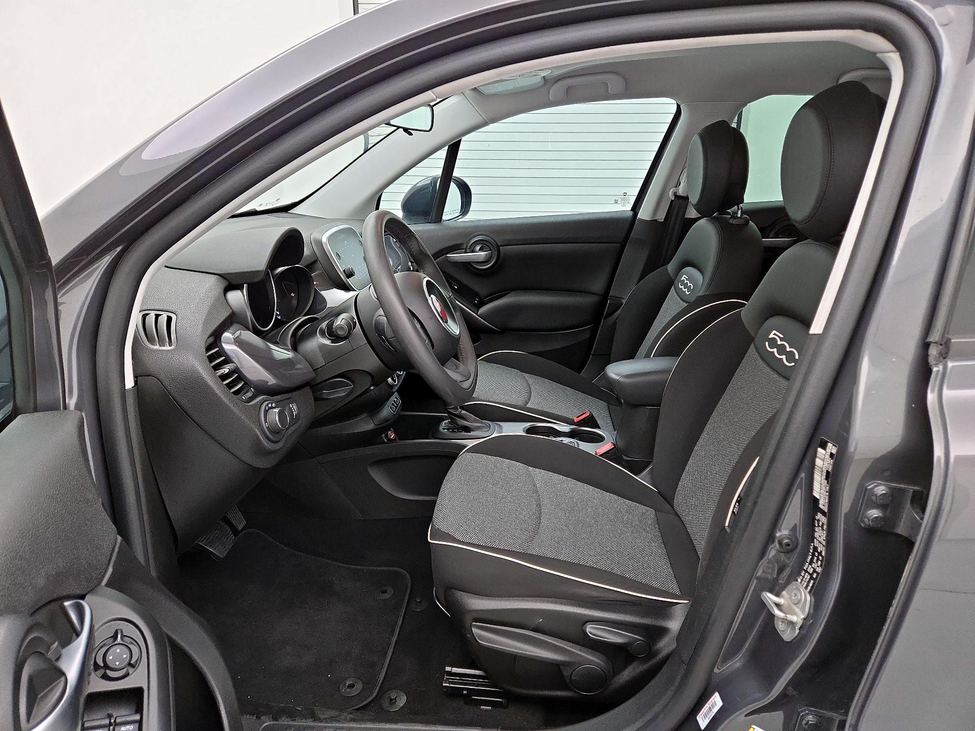 Thumbnail: 2018 Fiat 500X - 11