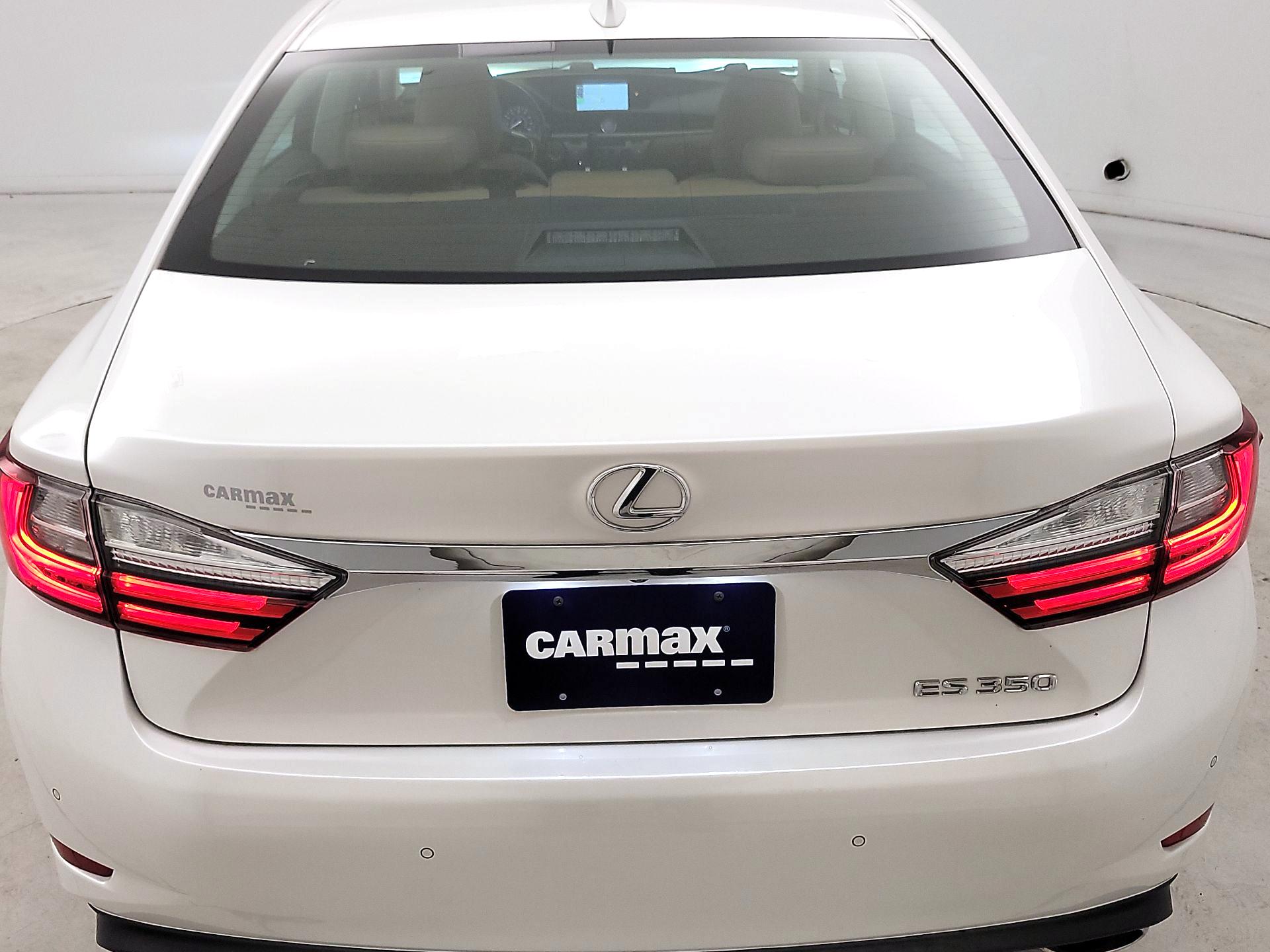 Thumbnail: 2017 Lexus ES - 6