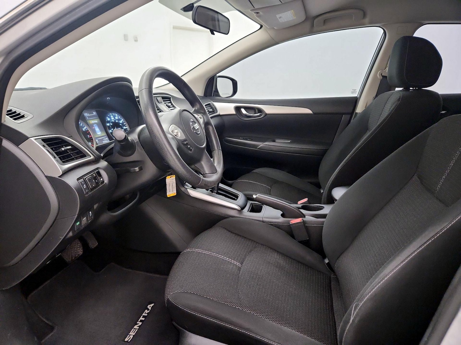 2018 Nissan Sentra S - Photo 12