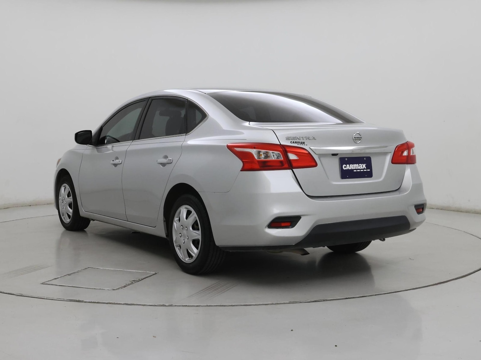 2018 Nissan Sentra S - Photo 3