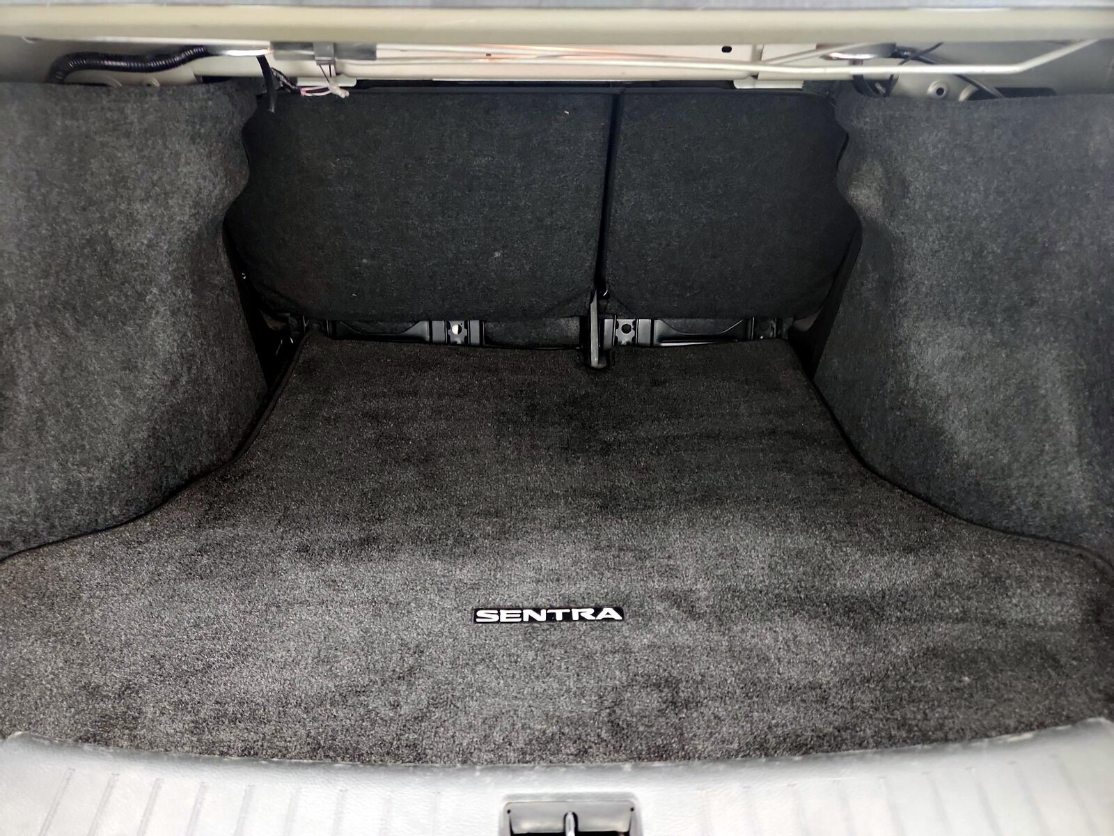 2018 Nissan Sentra S - Photo 20