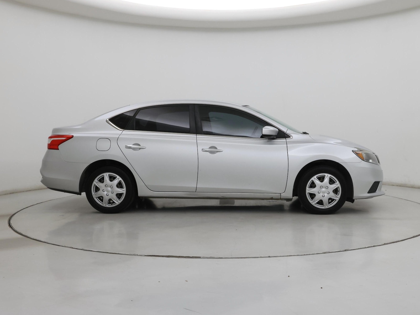 2018 Nissan Sentra S - Photo 8