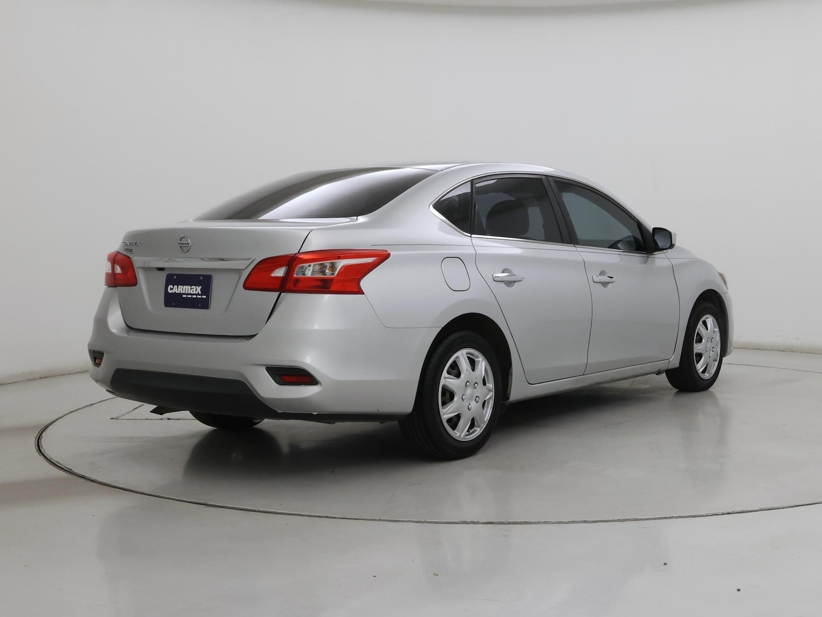 2018 Nissan Sentra S - Photo 9