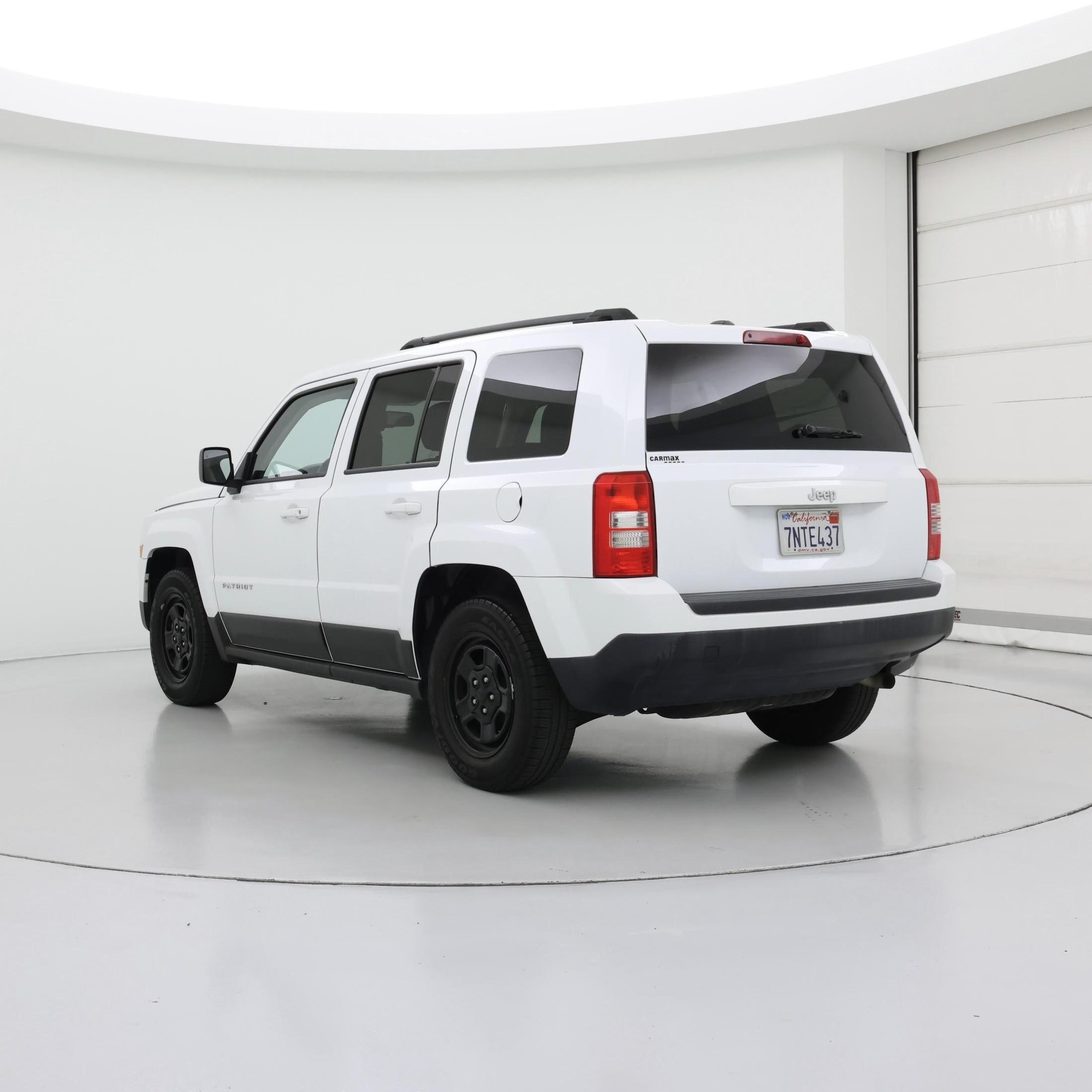 Thumbnail: 2015 Jeep Patriot - 2