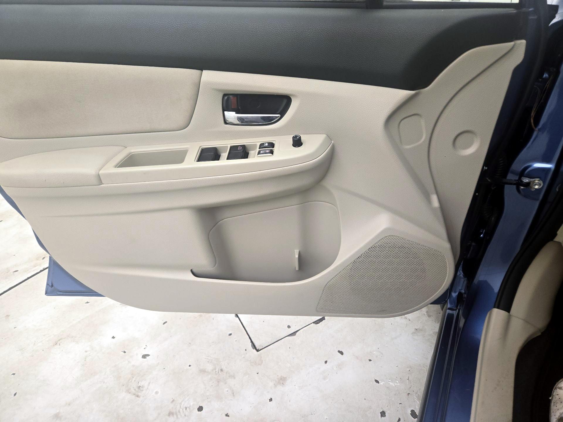 Thumbnail: 2014 Subaru XV Crosstrek - 12
