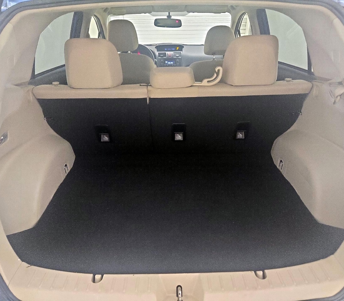 Trunk/Cargo (Seats Up)