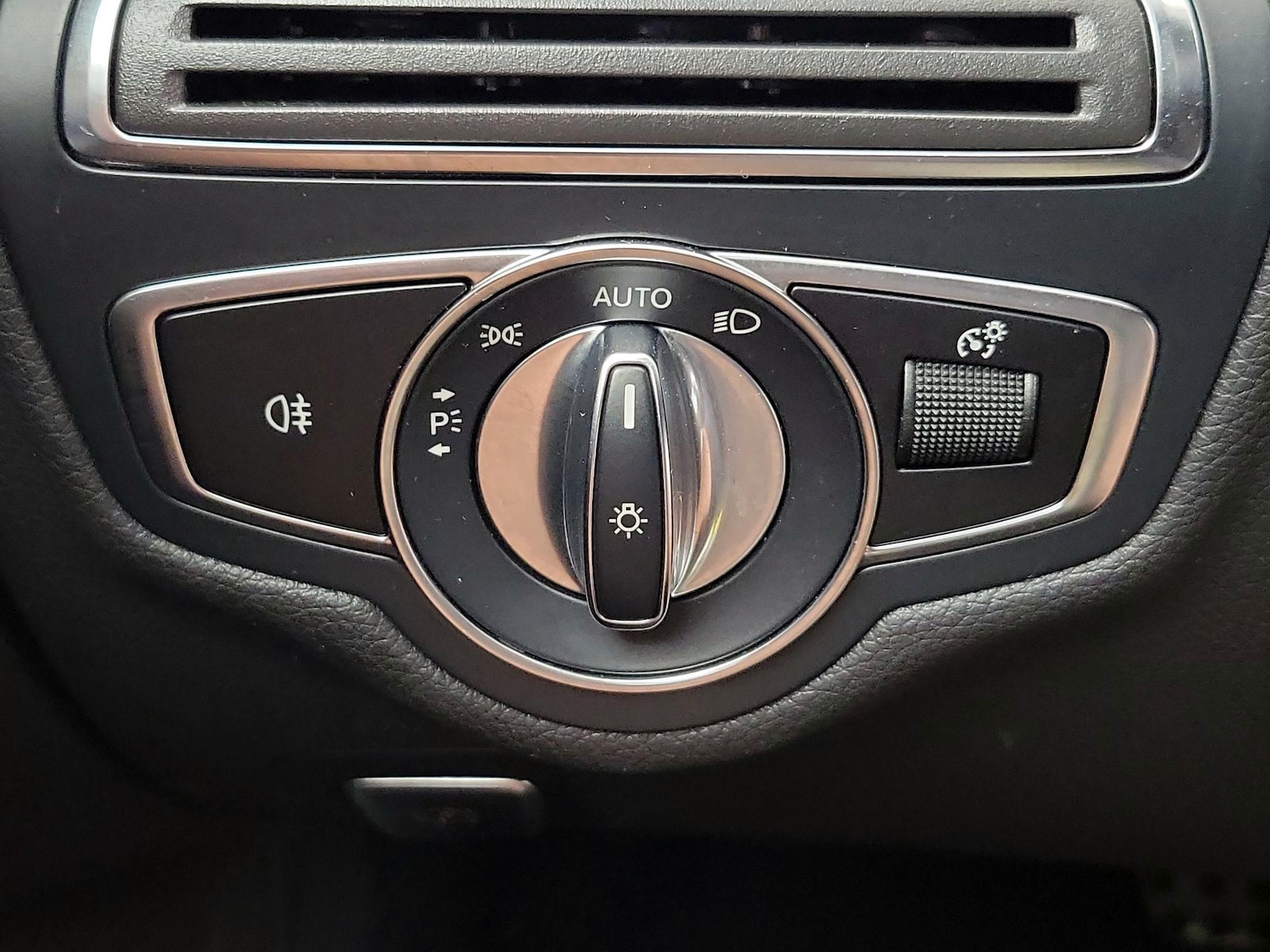 2019 Mercedes-Benz C-Class Sedan C300 - Photo 14