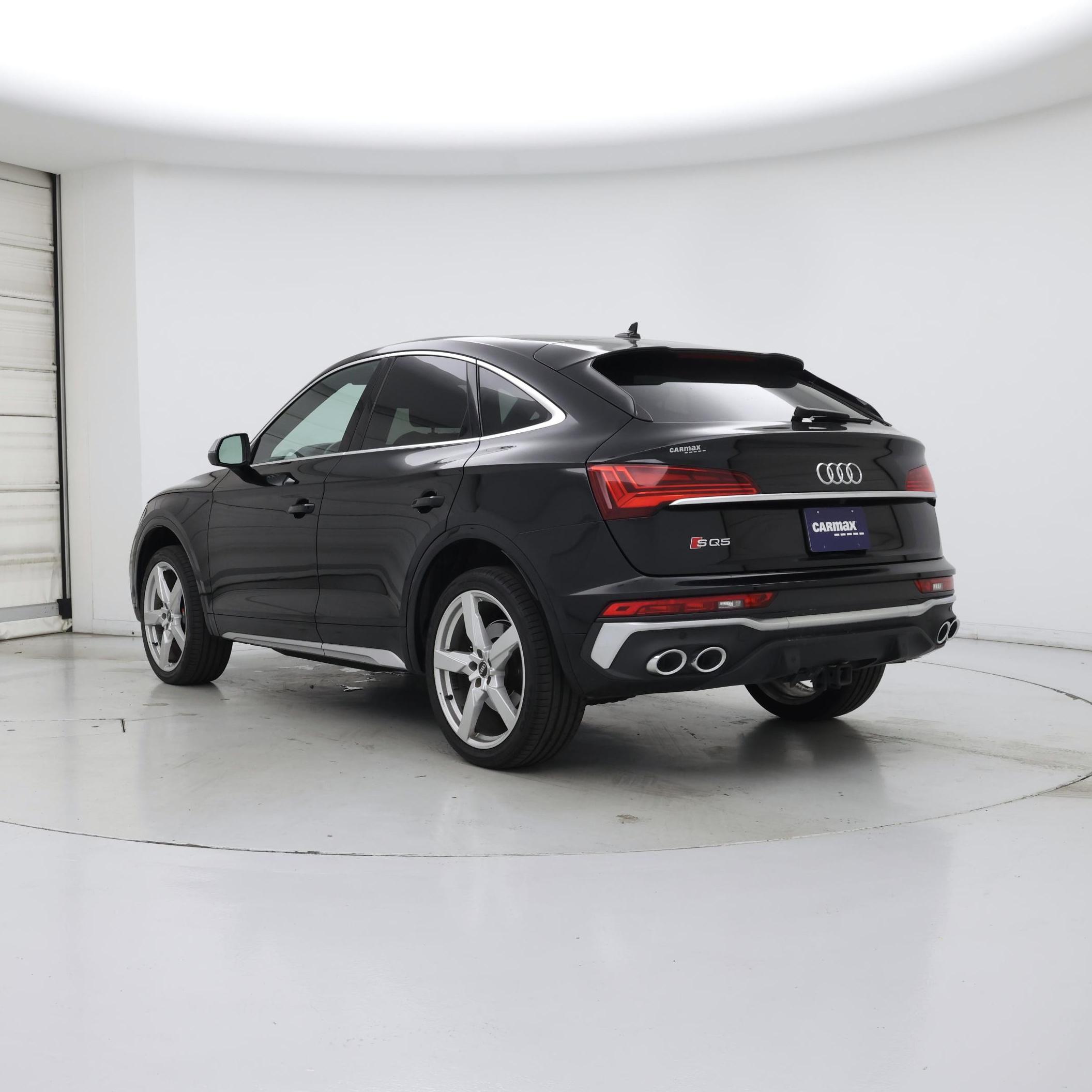 Thumbnail: 2022 Audi SQ5 - 2