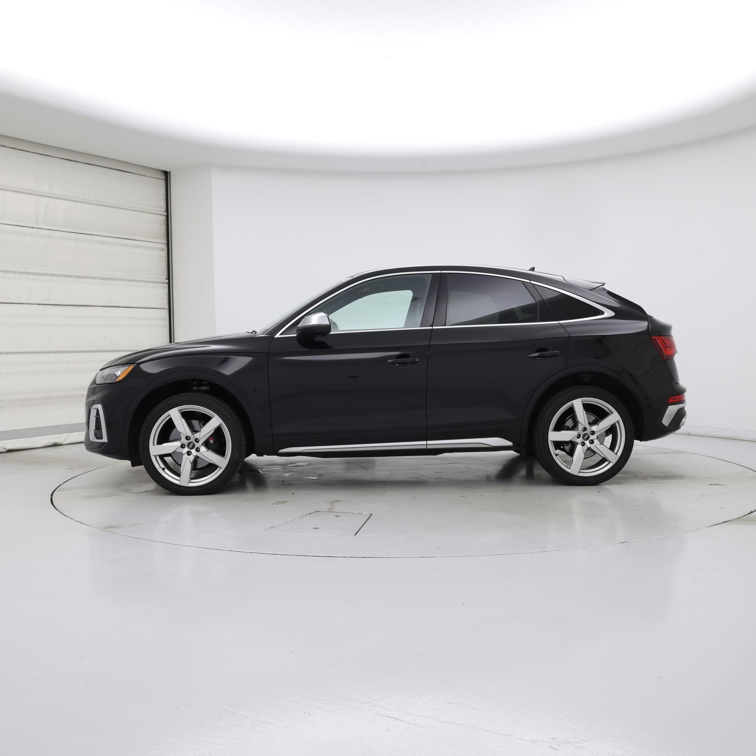 Thumbnail: 2022 Audi SQ5 - 3