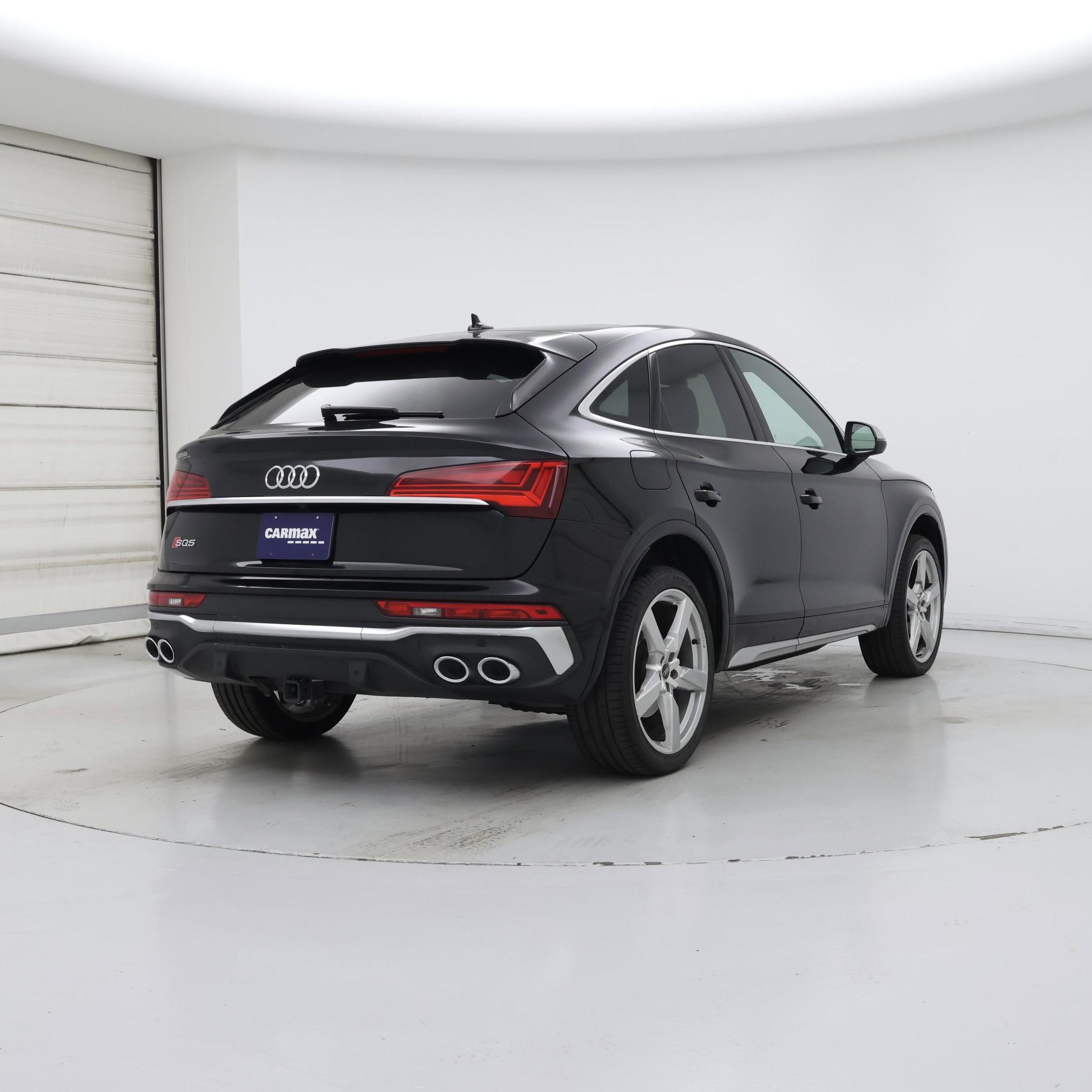Thumbnail: 2022 Audi SQ5 - 8