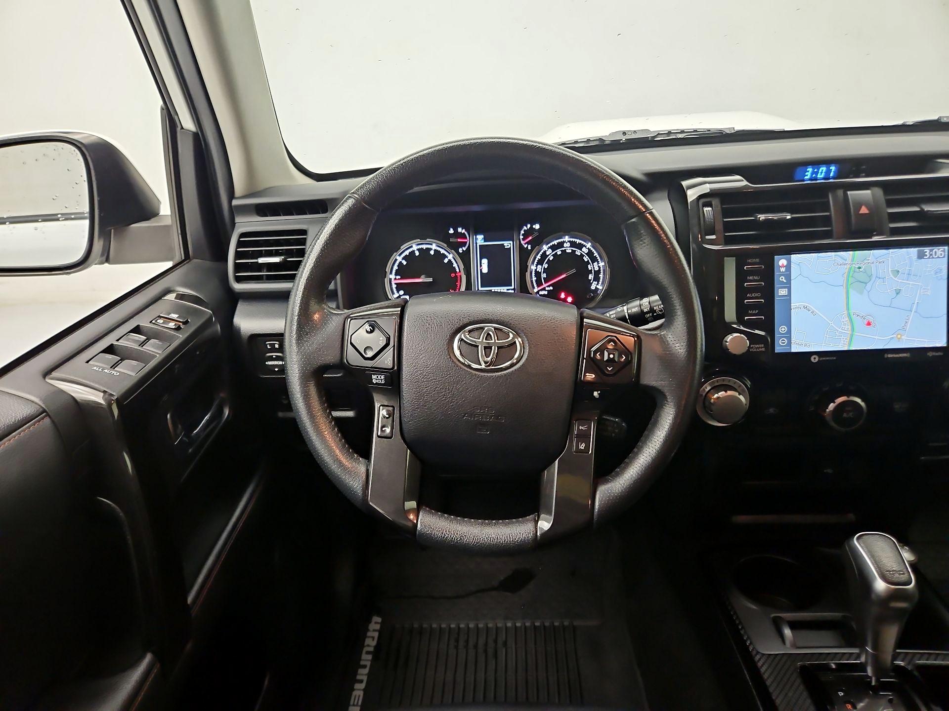 Thumbnail: 2020 Toyota 4Runner - 10