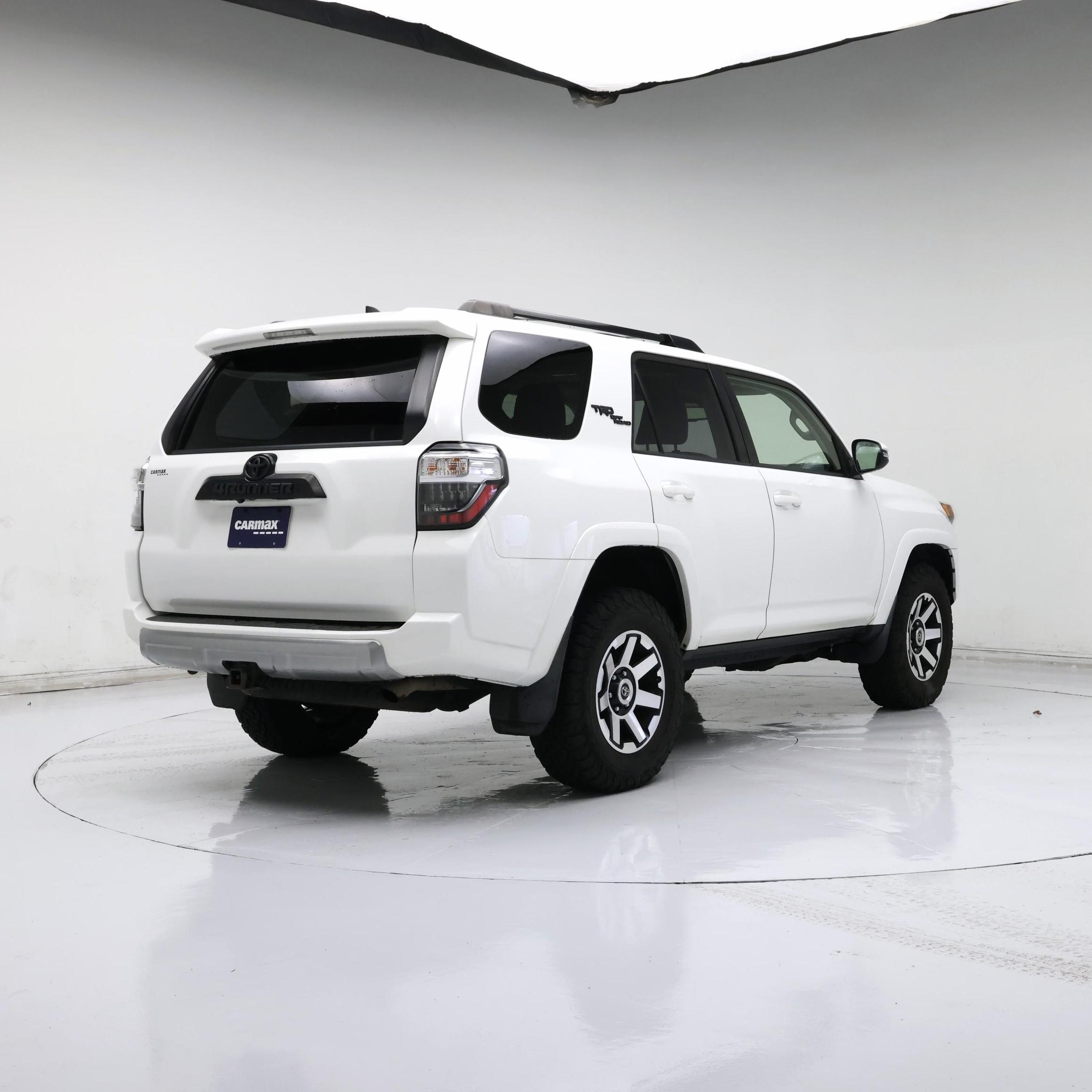 Thumbnail: 2020 Toyota 4Runner - 8