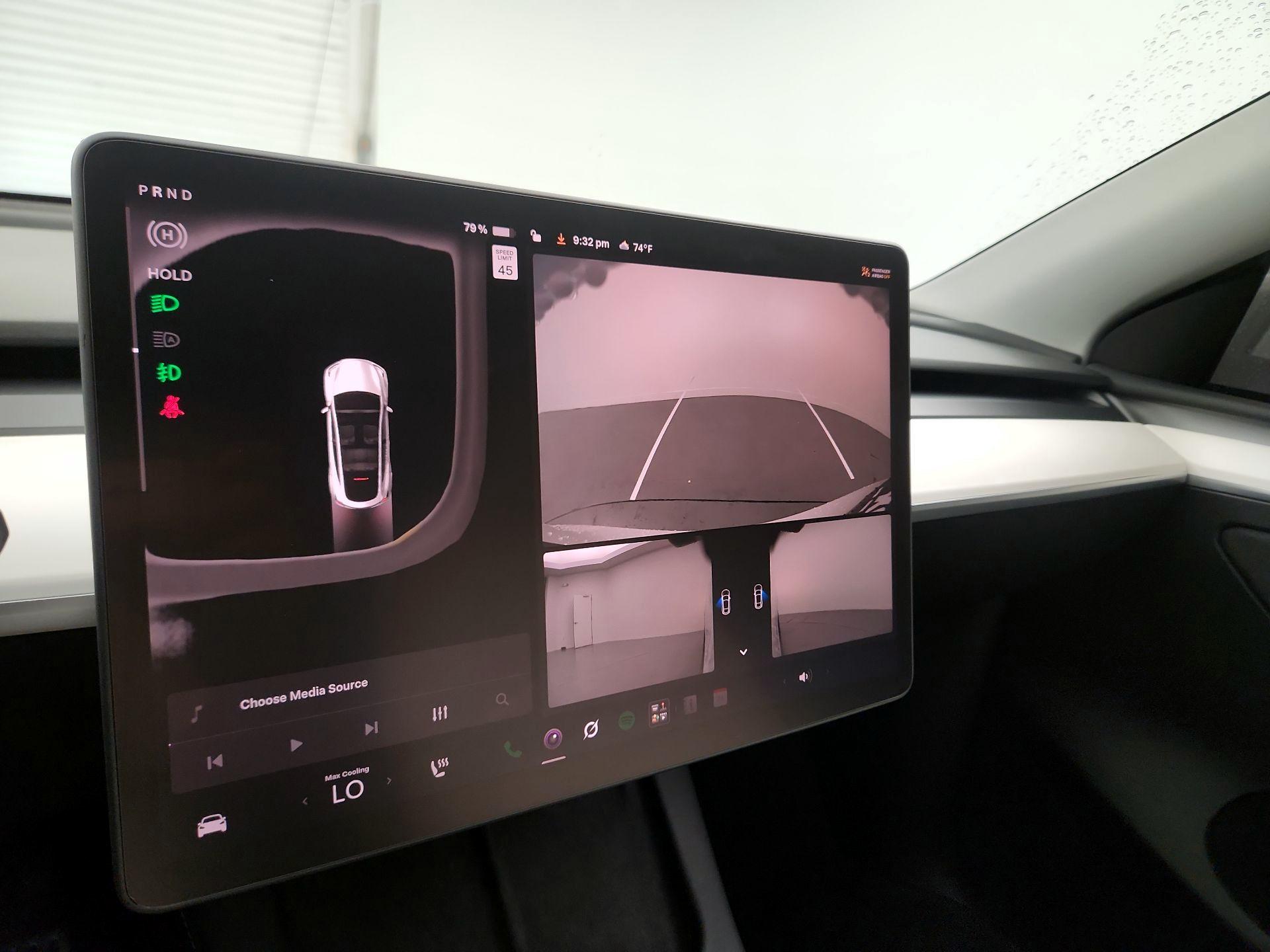 Thumbnail: 2023 Tesla Model Y - 13