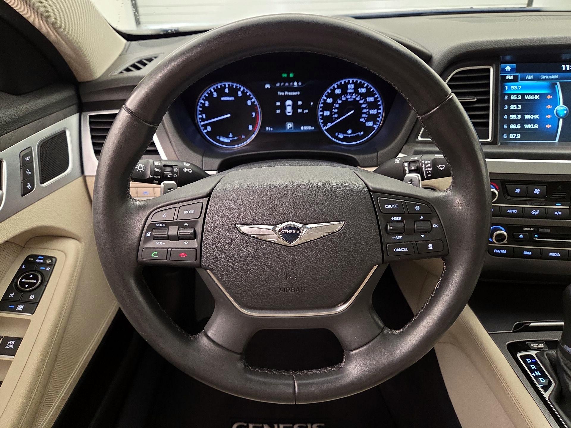 Thumbnail: 2017 Genesis G80 - 10