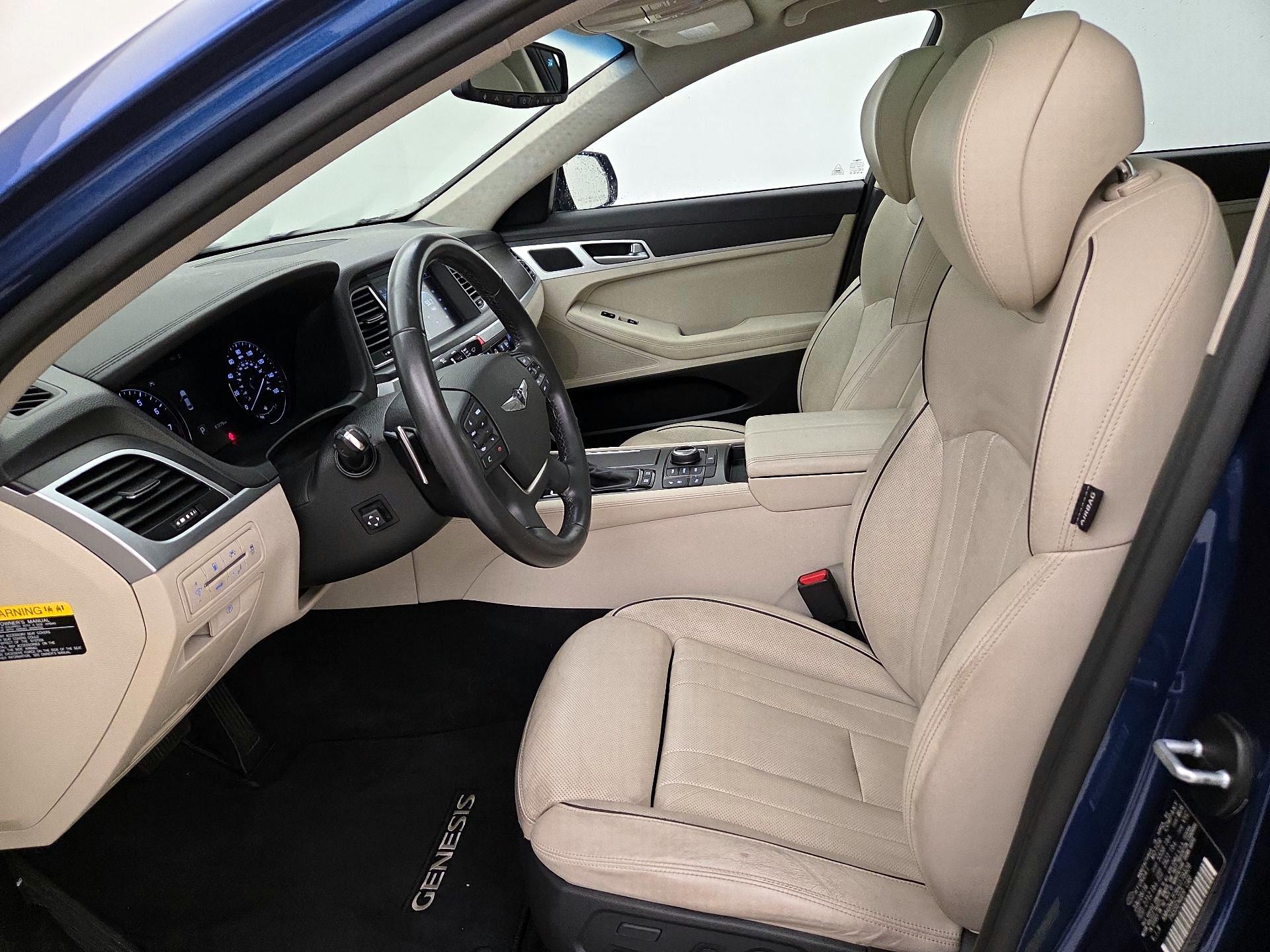 Thumbnail: 2017 Genesis G80 - 11