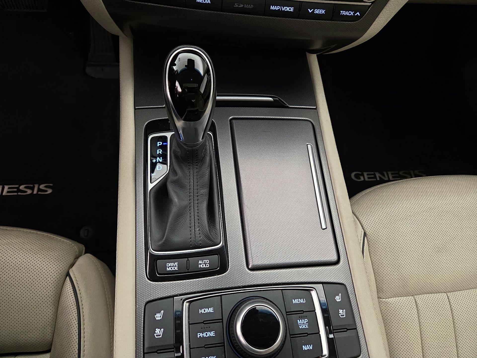 Thumbnail: 2017 Genesis G80 - 17