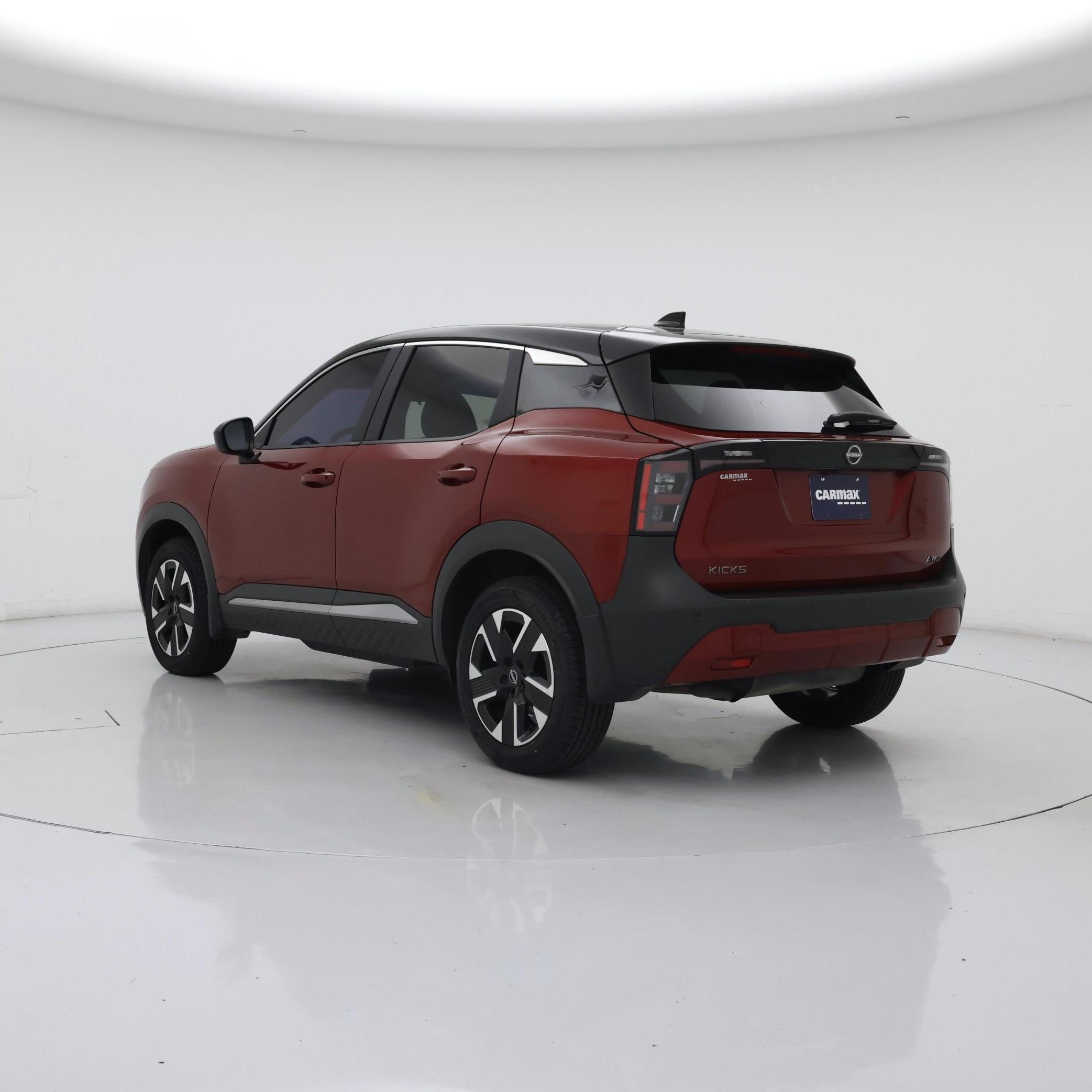 Thumbnail: 2025 Nissan Kicks - 2
